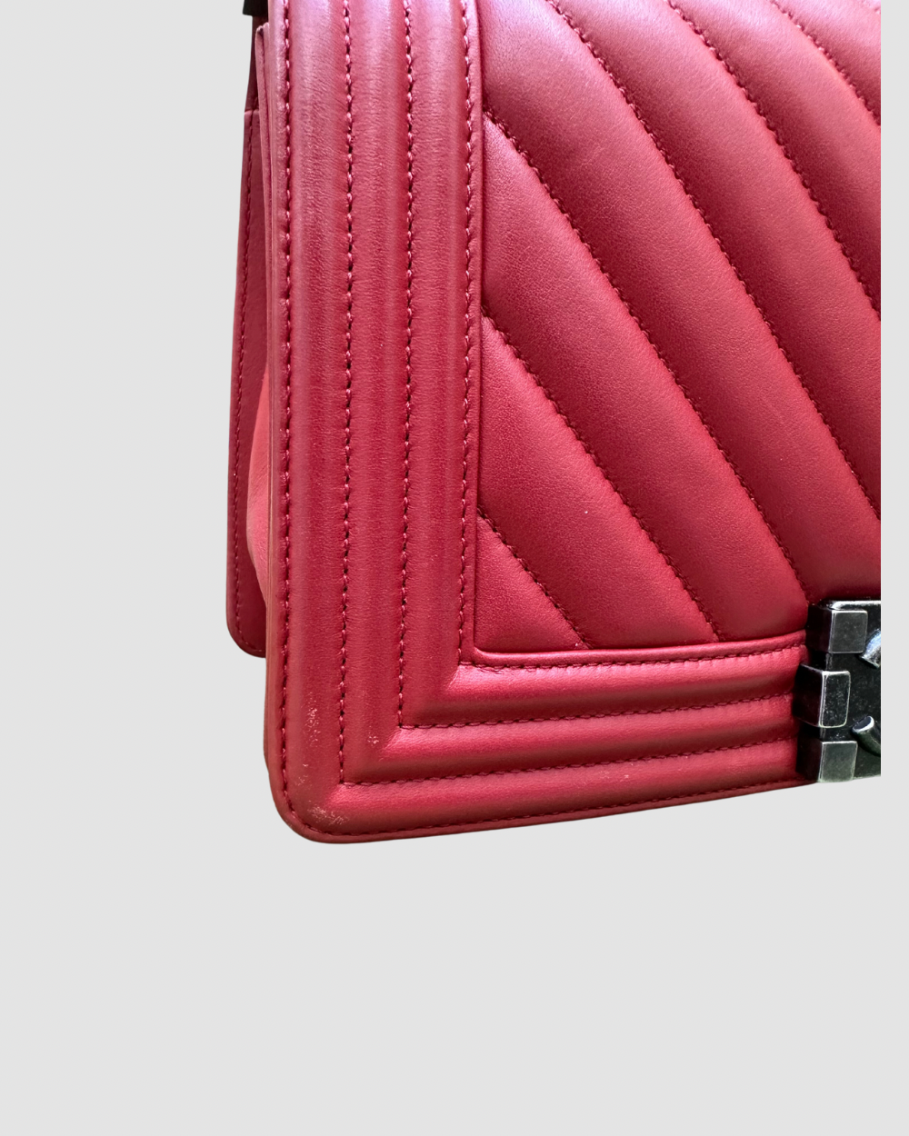 Chanel Red Chevron Lambskin Leather Medium Boy Bag RHW