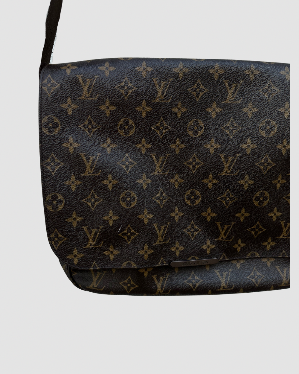Louis Vuitton Messenger Beaubourg MM
