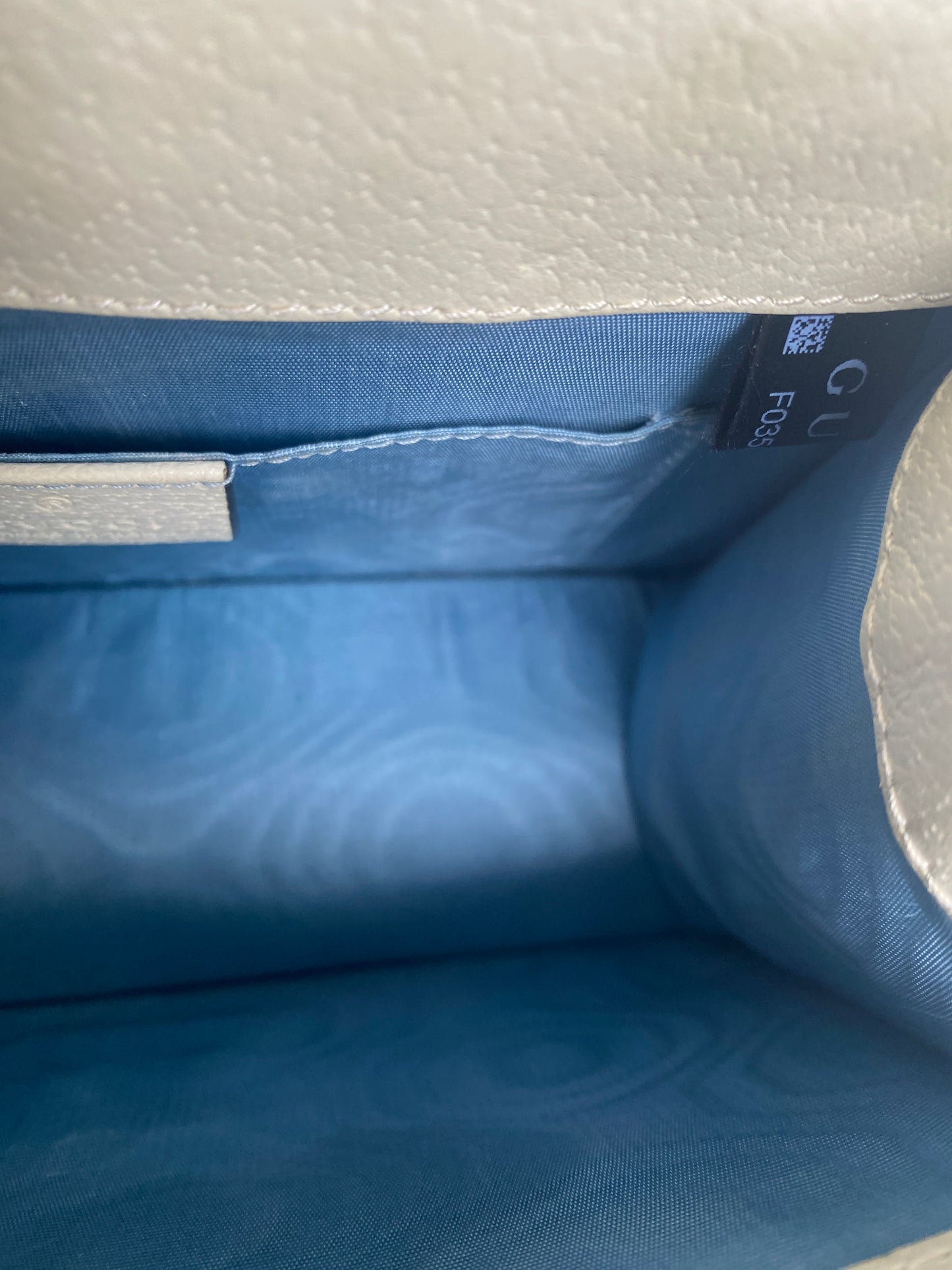 Gucci Cream & Webstripe Bee & Star Sylvie Top Handle Bag GHW