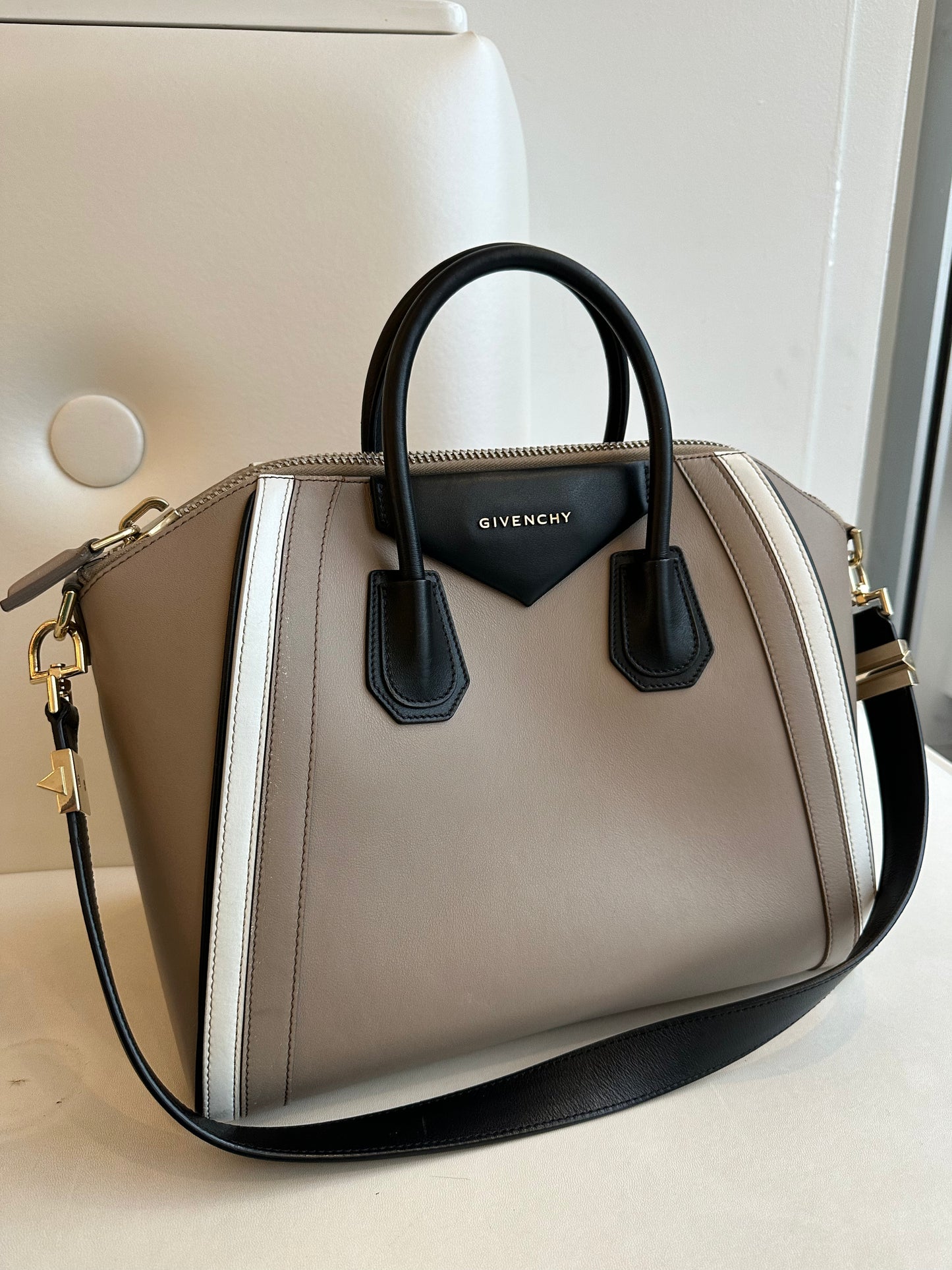 Givenchy Antigona Goatskin Tricolor Bag