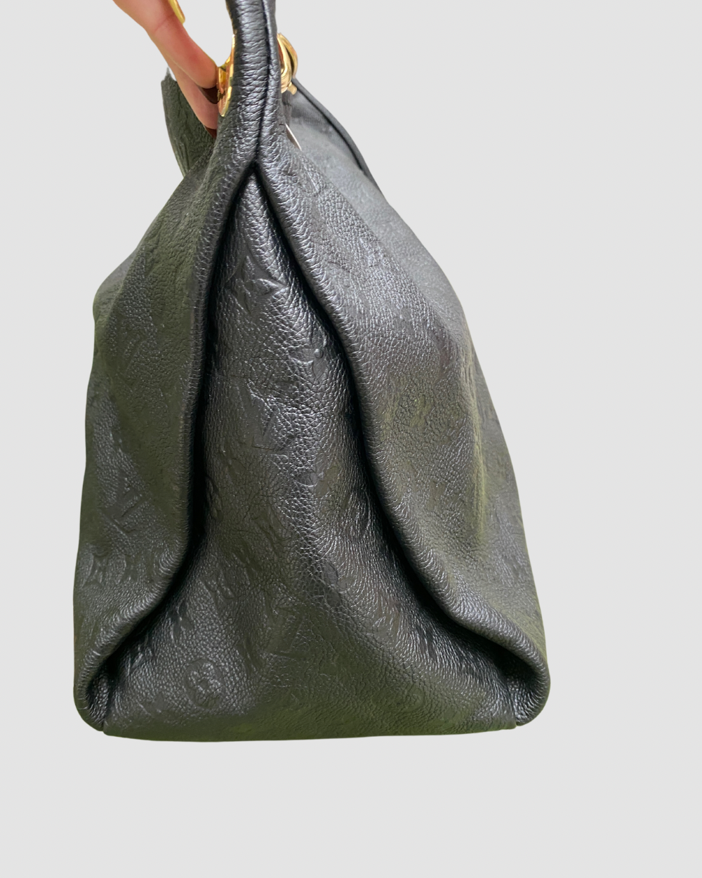 Louis Vuitton Artsy black empreinte leather