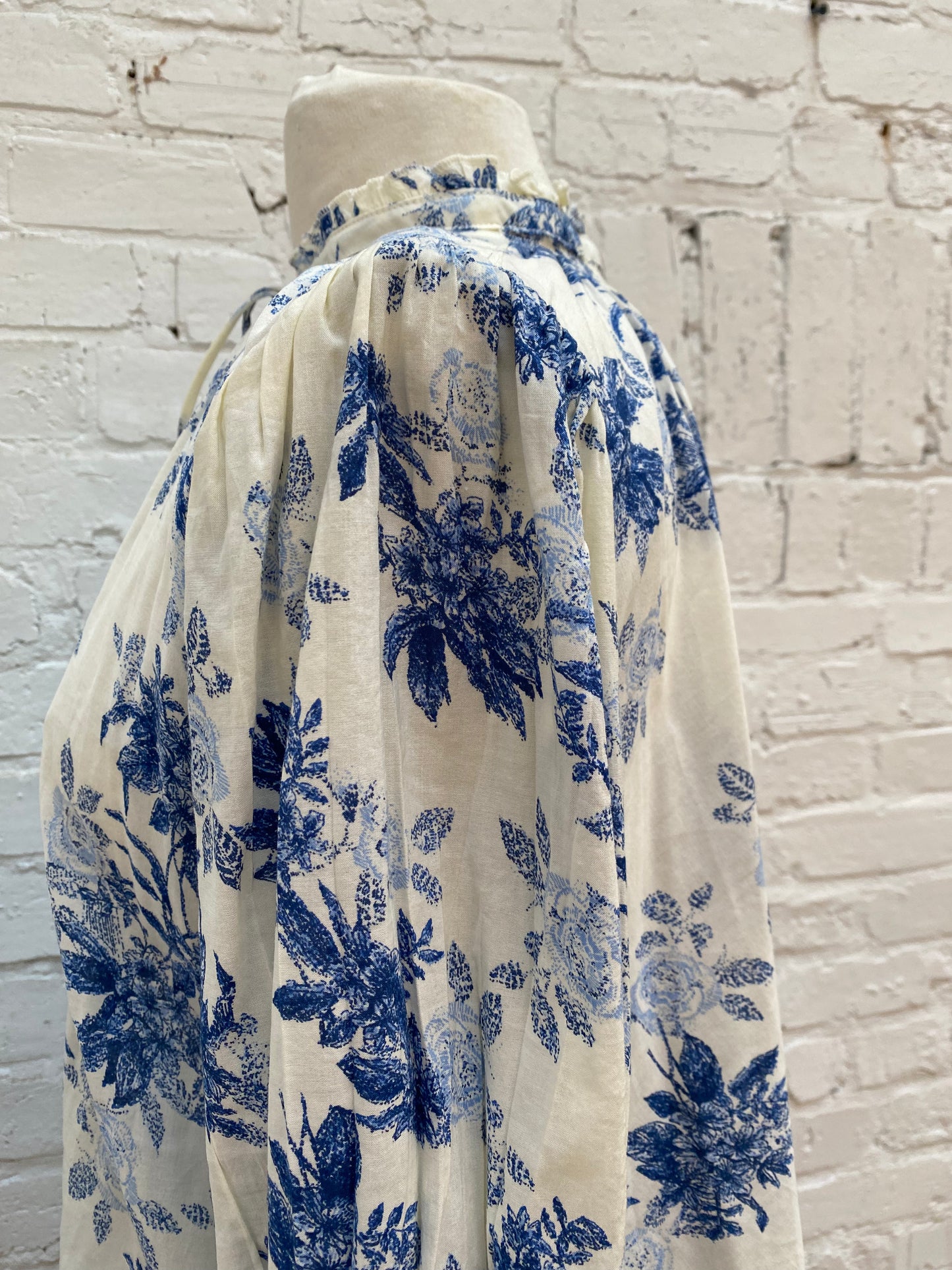 Free People Blue & Cream Paisley Top, S