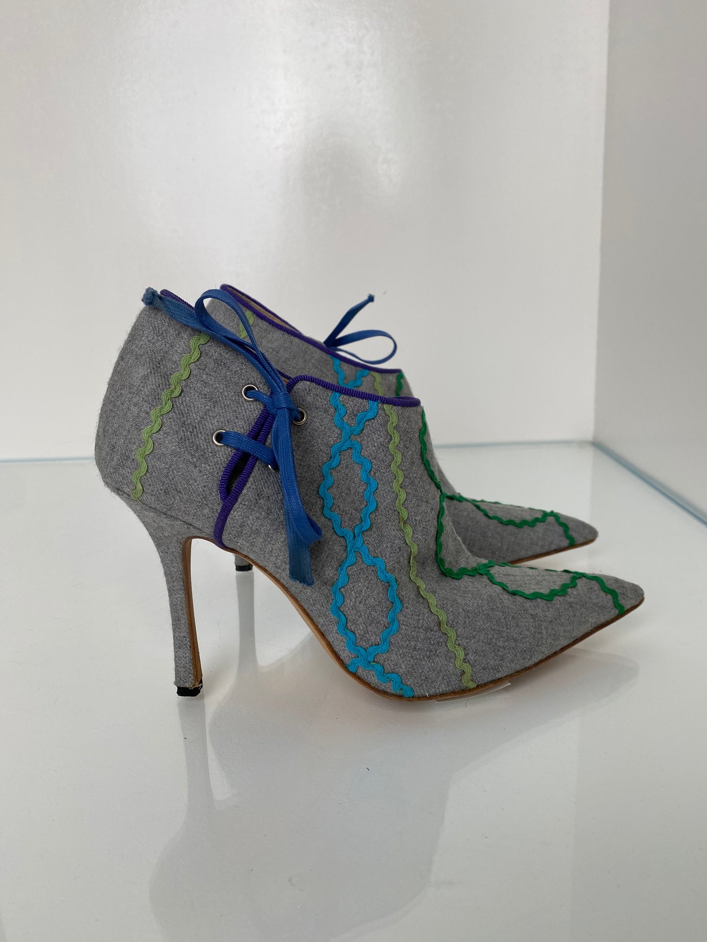 Manolo Blahnik Grey Felt Heels, 38.5