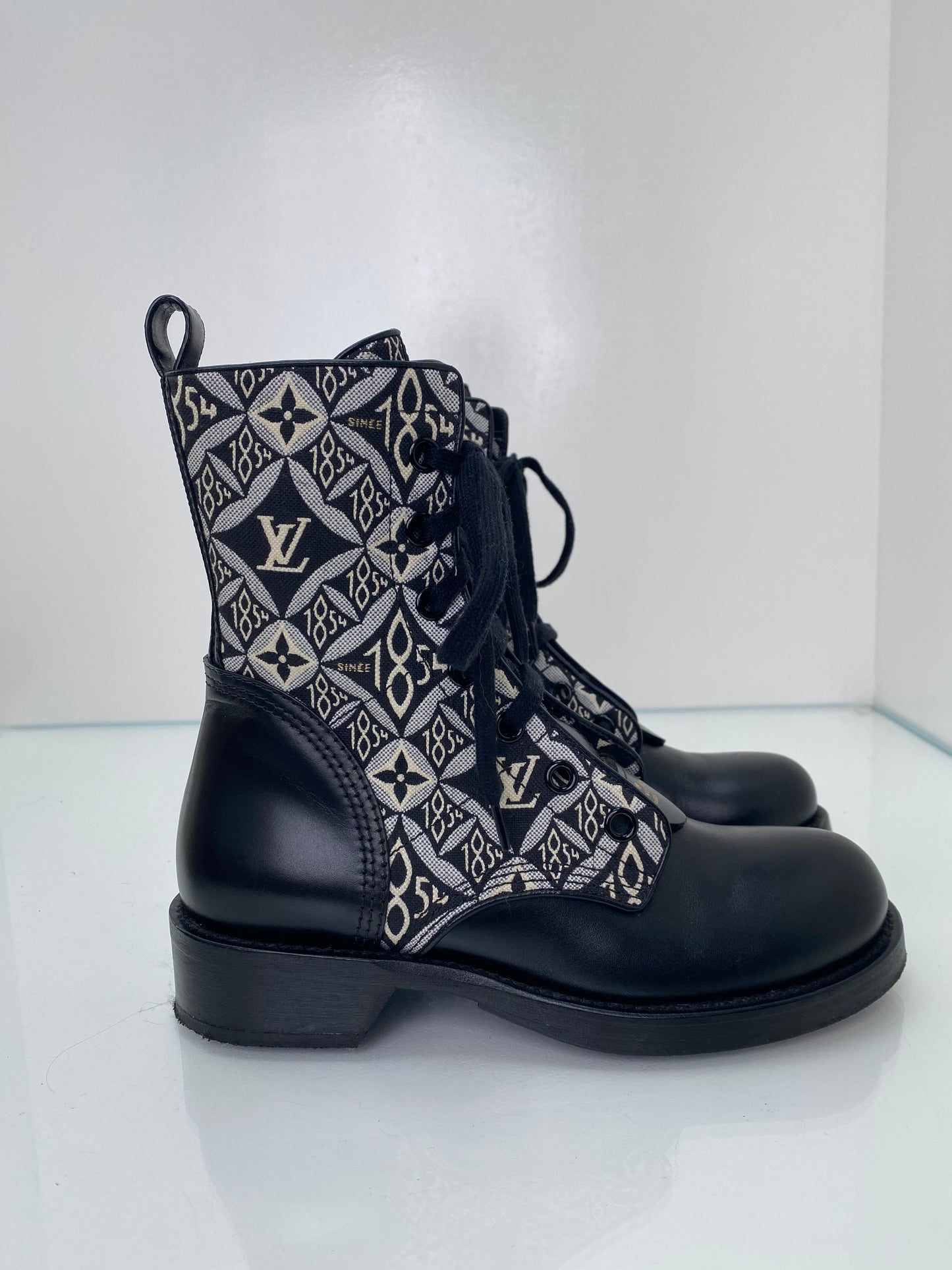 Louis Vuitton Metropolis Ranger Canvas 1854 Boots 38.5