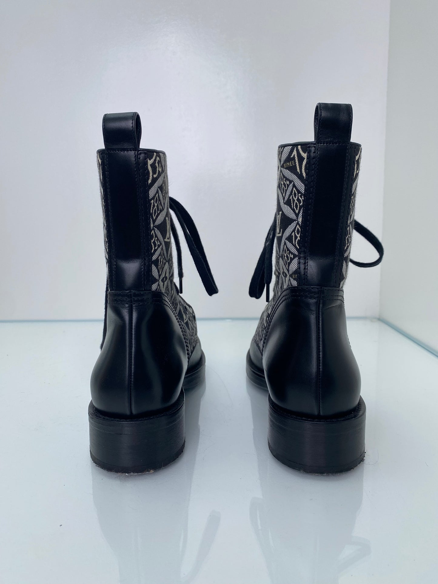 Louis Vuitton Metropolis Ranger Canvas 1854 Boots 38.5