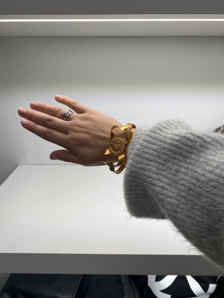 Gucci Gold Plated Bow & Bee Bracelet