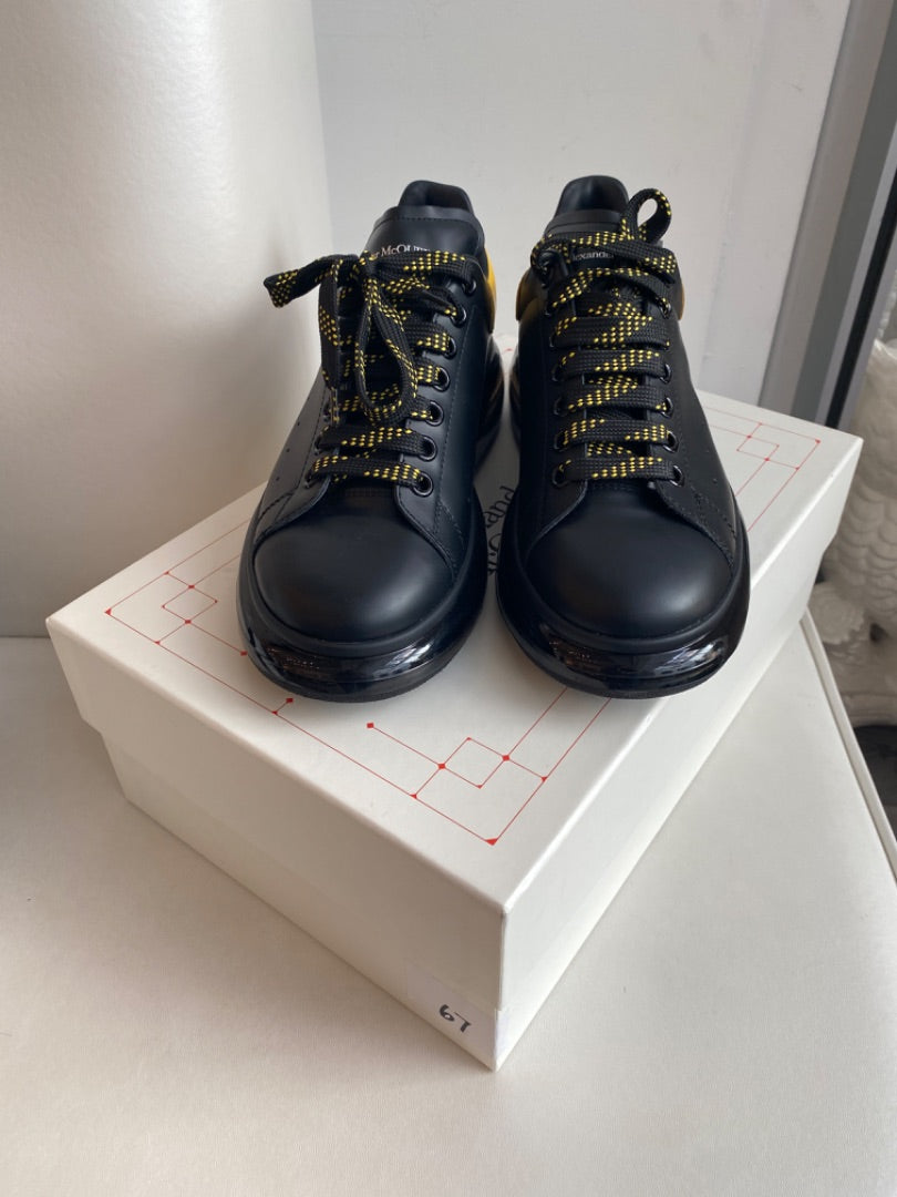 Alexander McQueen Black/Yellow M 7.5