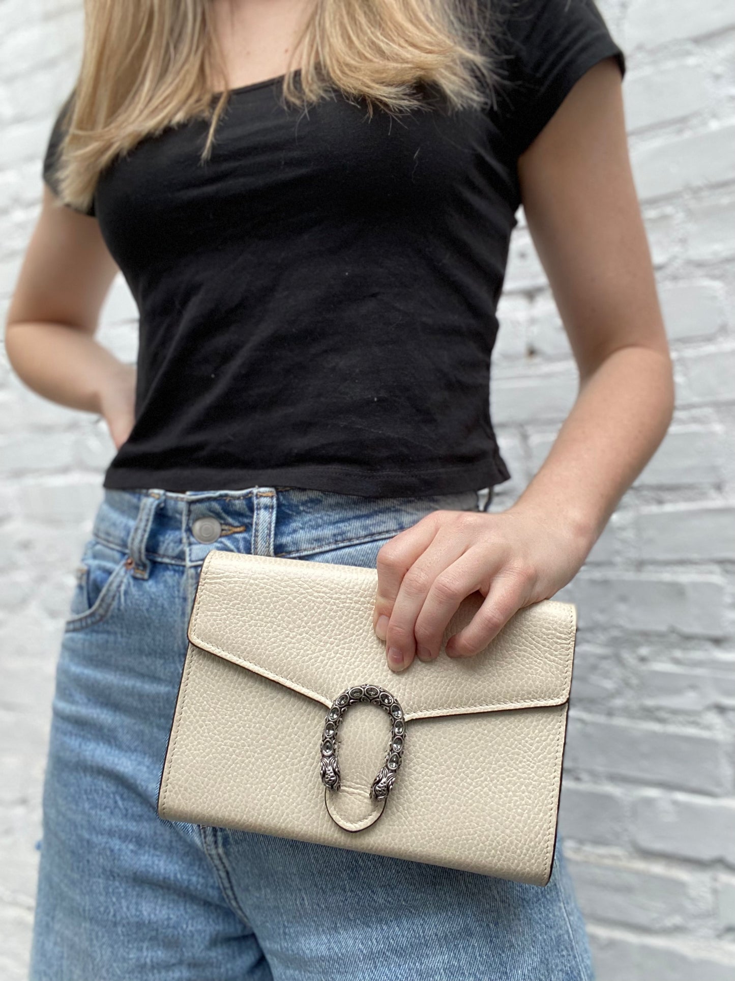Gucci White Leather Dionysus WOC