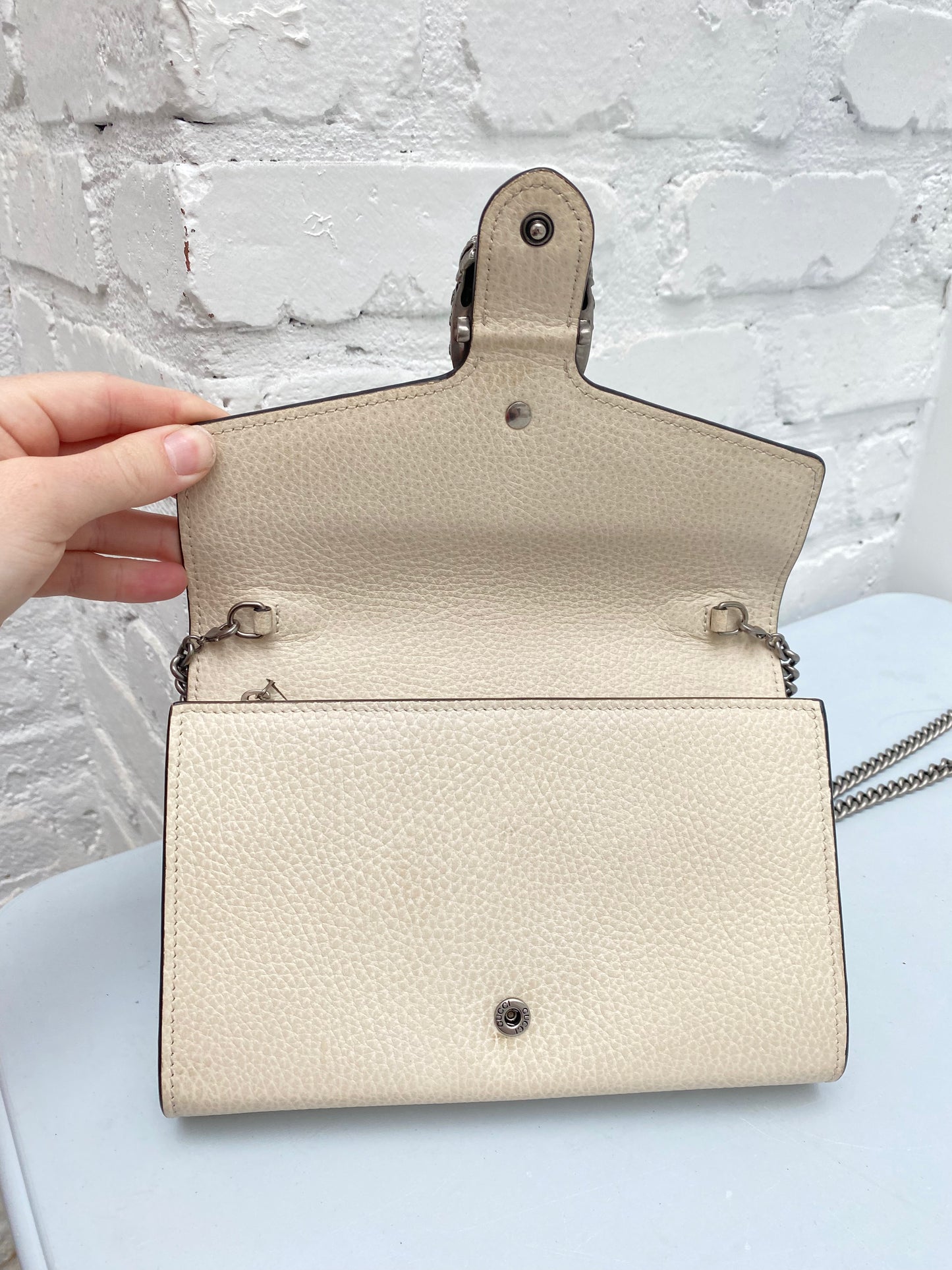 Gucci White Leather Dionysus WOC