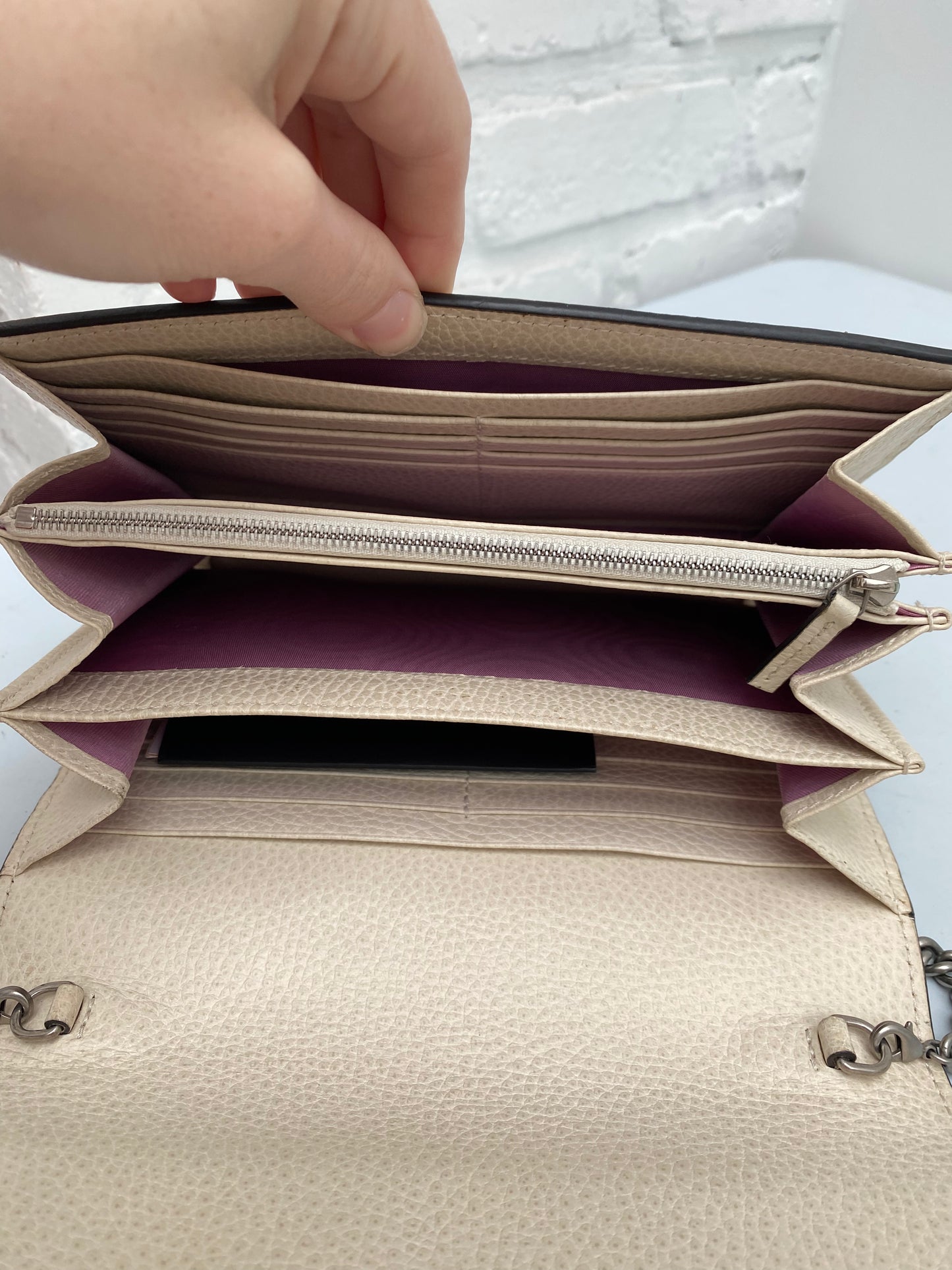 Gucci White Leather Dionysus WOC