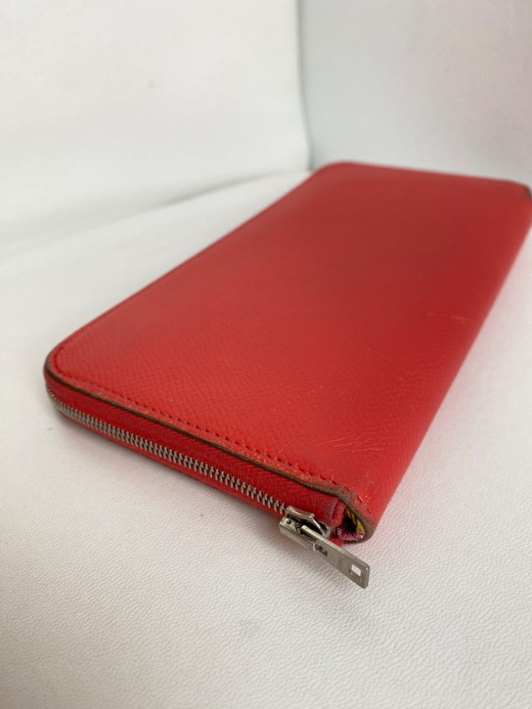 Hermes Zippered Peach Wallet