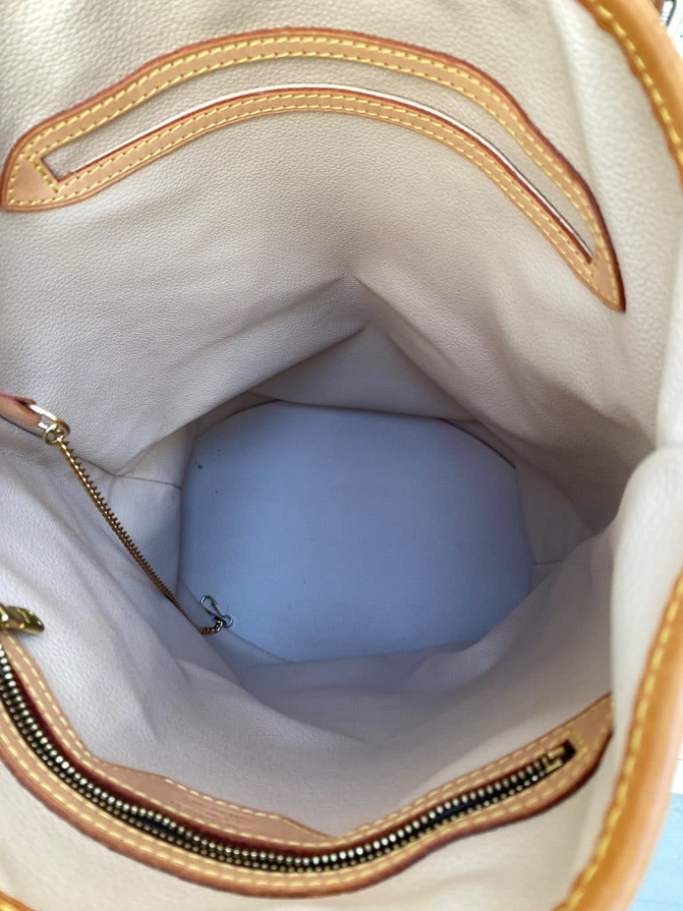 Louis Vuitton Monogram Marais Bucket Bag GM Tote Bag