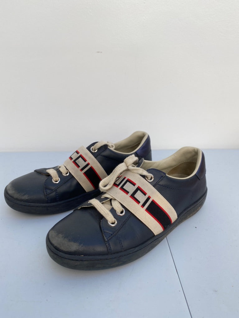Gucci navy kids shoes