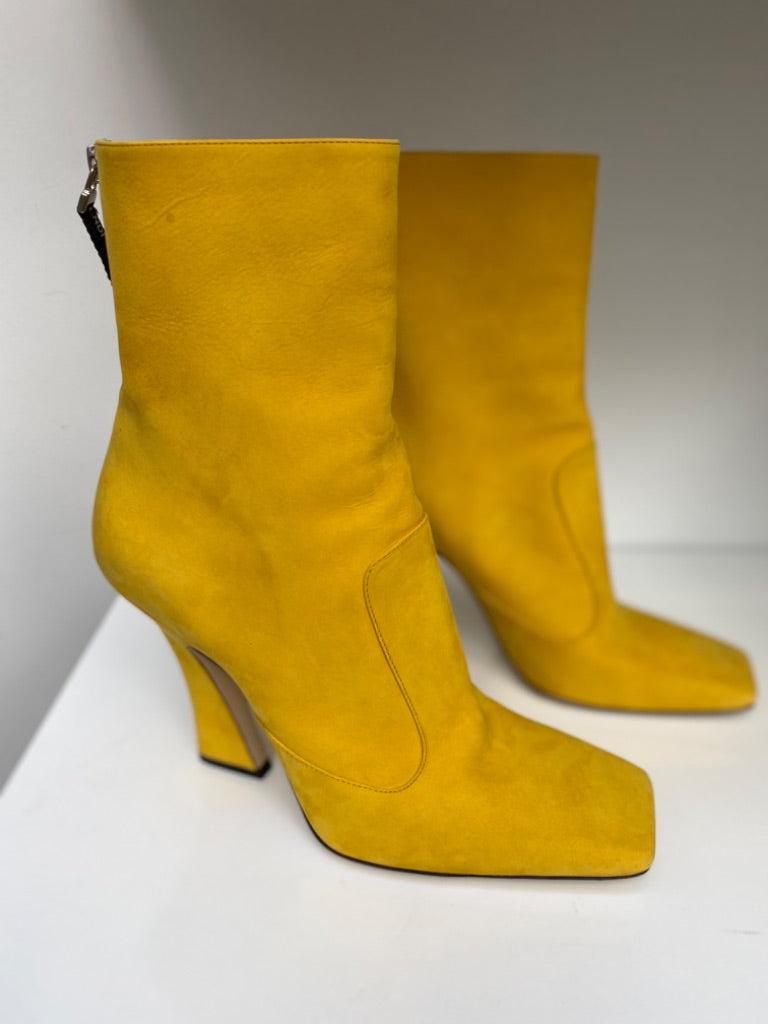 Fendi Boots Yellow Size 38.5