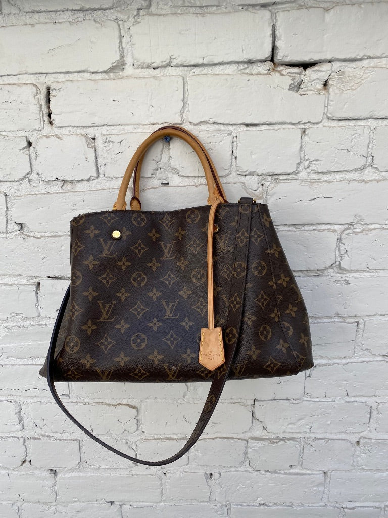 Louis Vuitton Montaigne monogram Purse