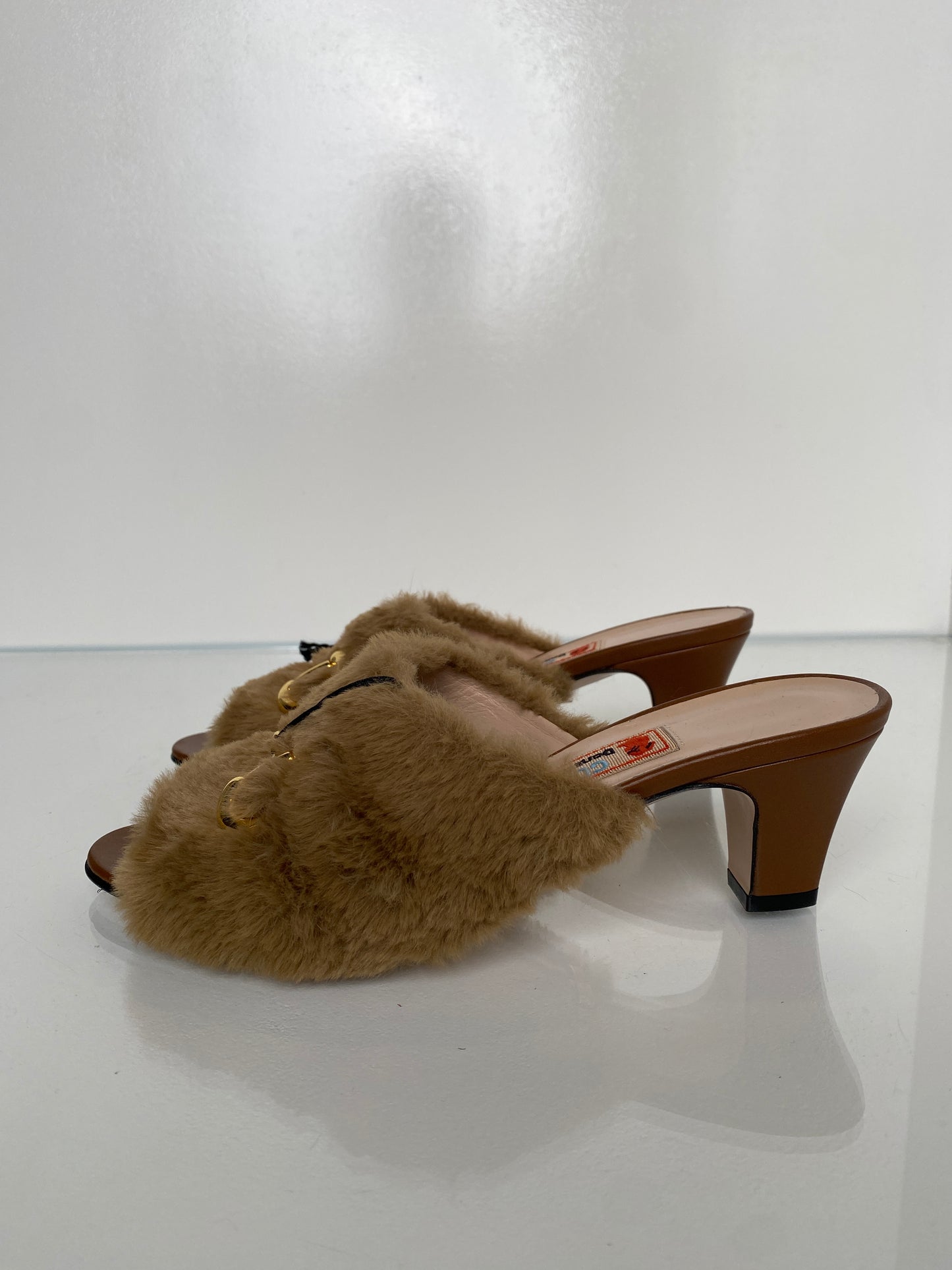 Gucci x Dans Lovert Brown Fur Heels, 38