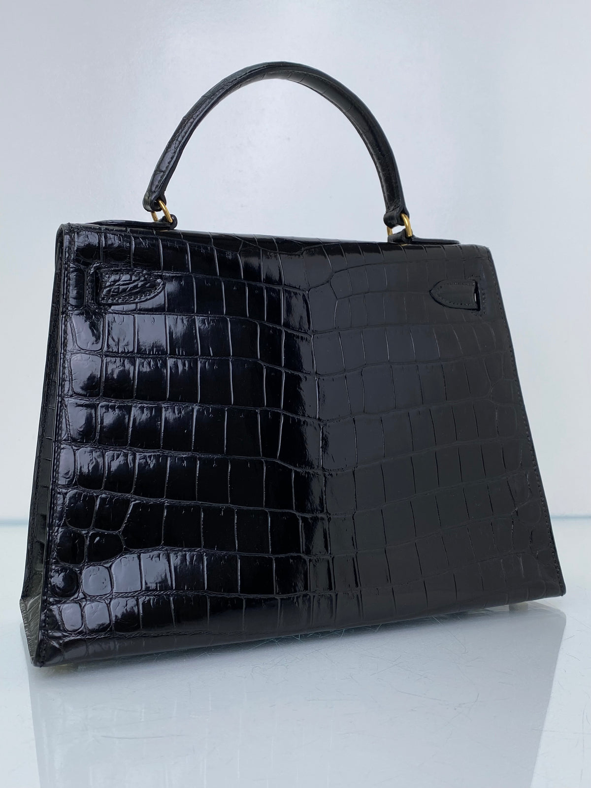 Hermes Vintage Kelly 28 Sellier Noir Alligator GHW #M