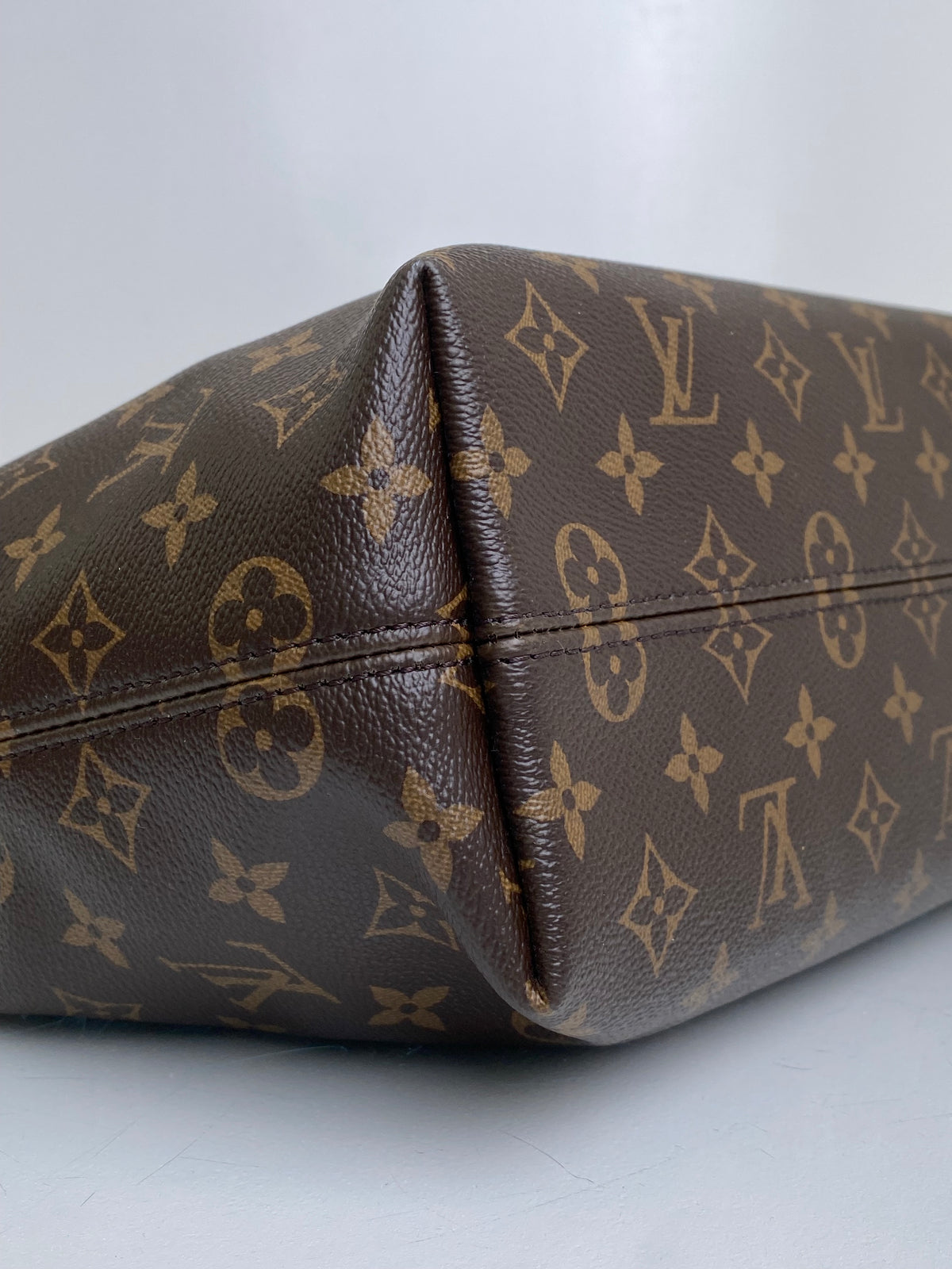 Louis Vuitton Monogram Graceful PM Bag GHW