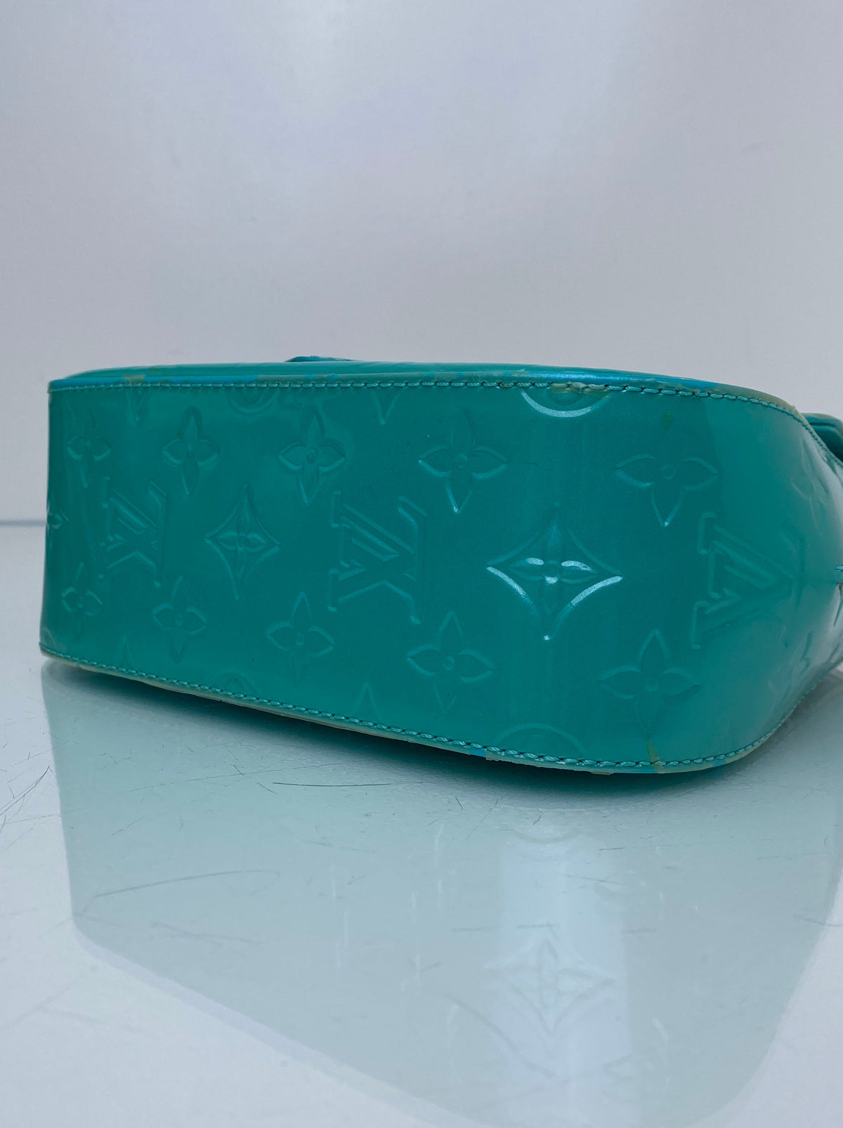 Louis Vuitton Bellflower PM Blue Vernis Crossbody