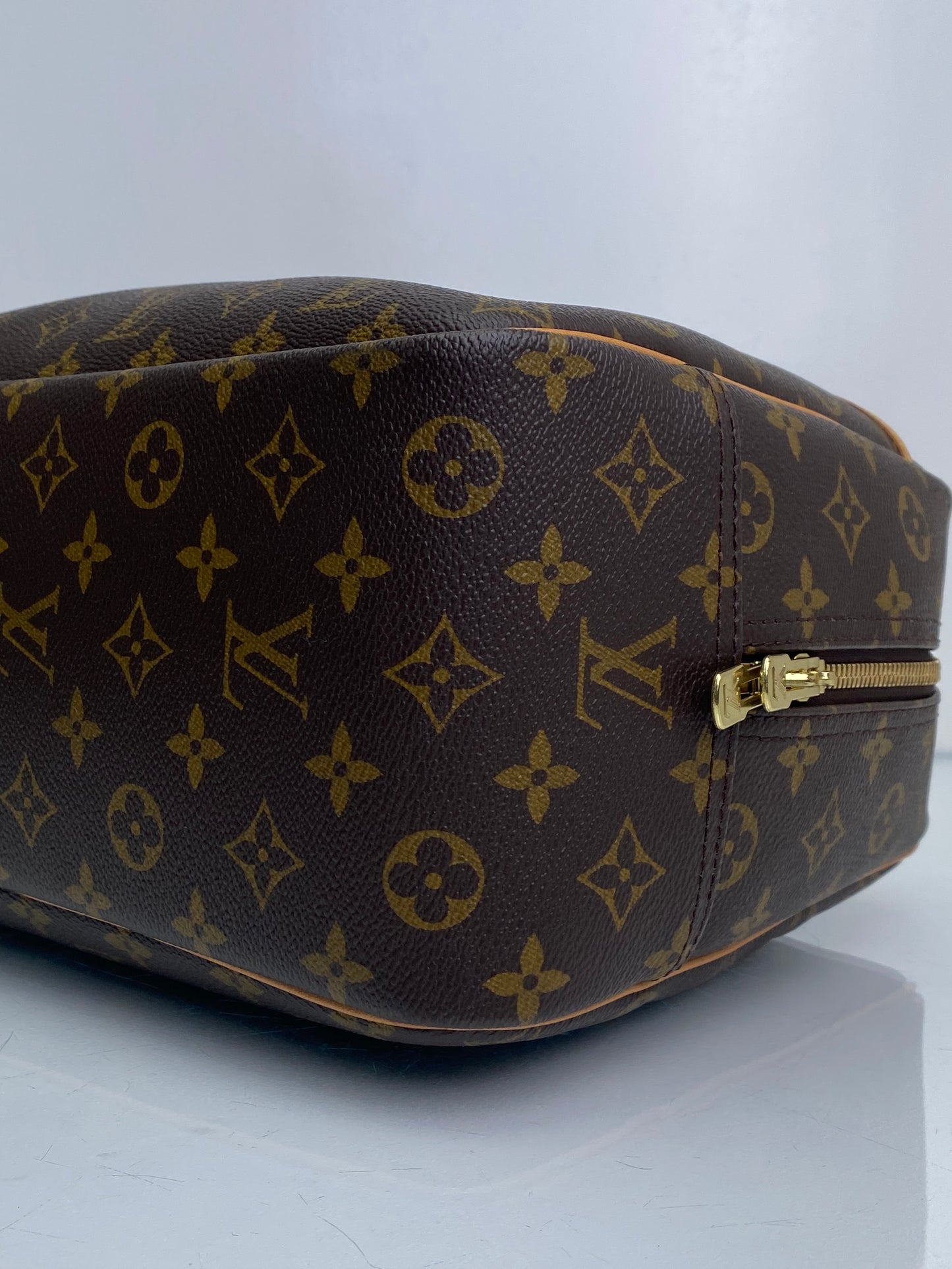 Louis Vuitton Monogram Deauville Bag GHW
