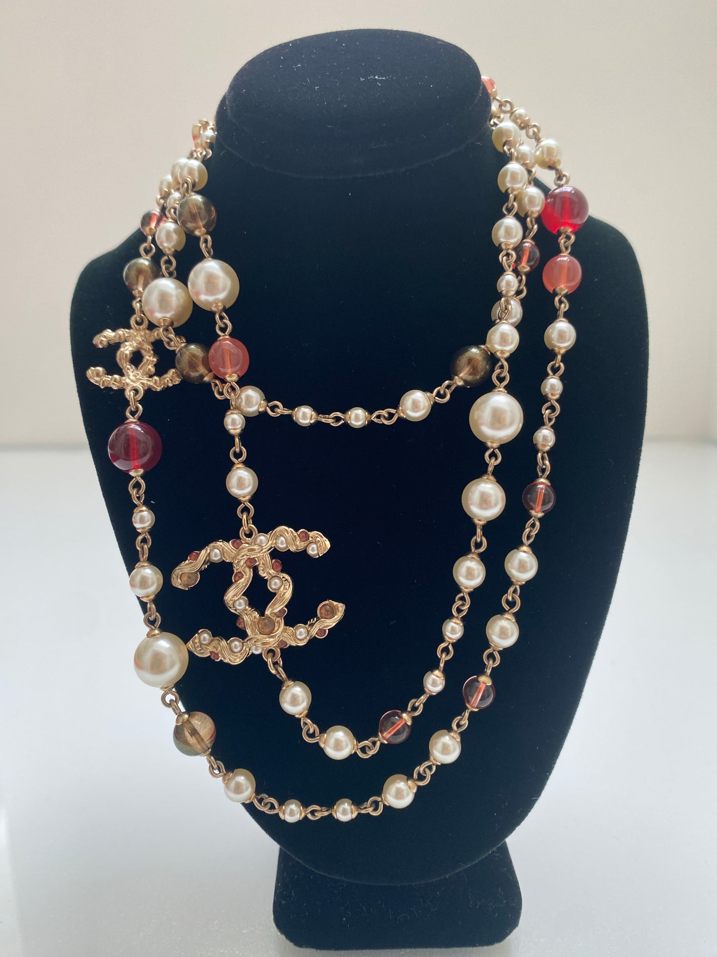 Chanel Pearl Red/Pink/Orange Station Necklace