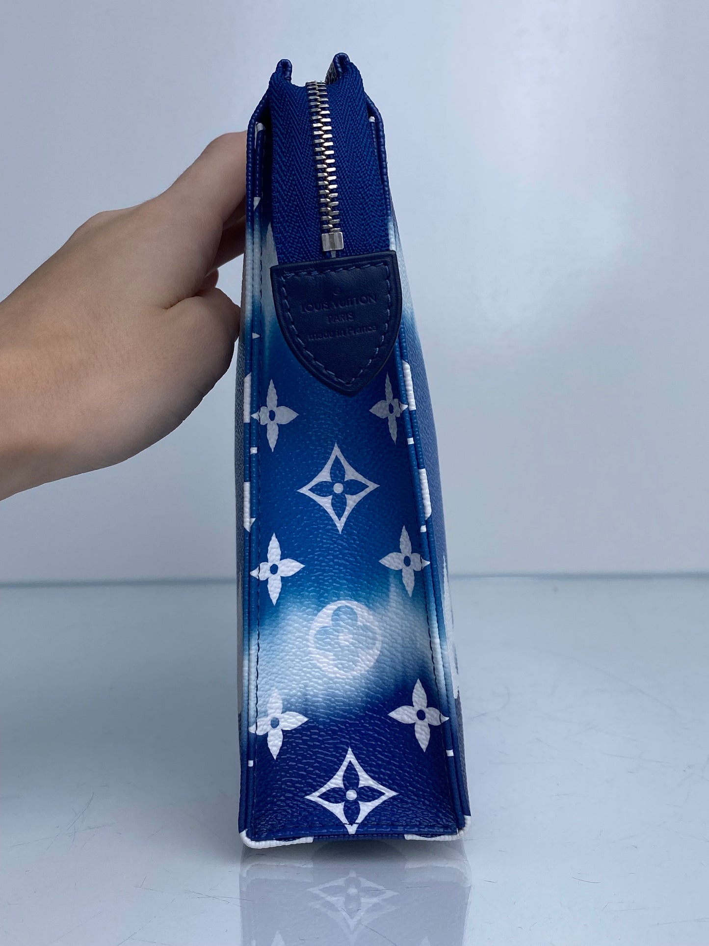 Louis Vuitton Blue Giant Monogram Escale Toiletry Pouch 26 SHW