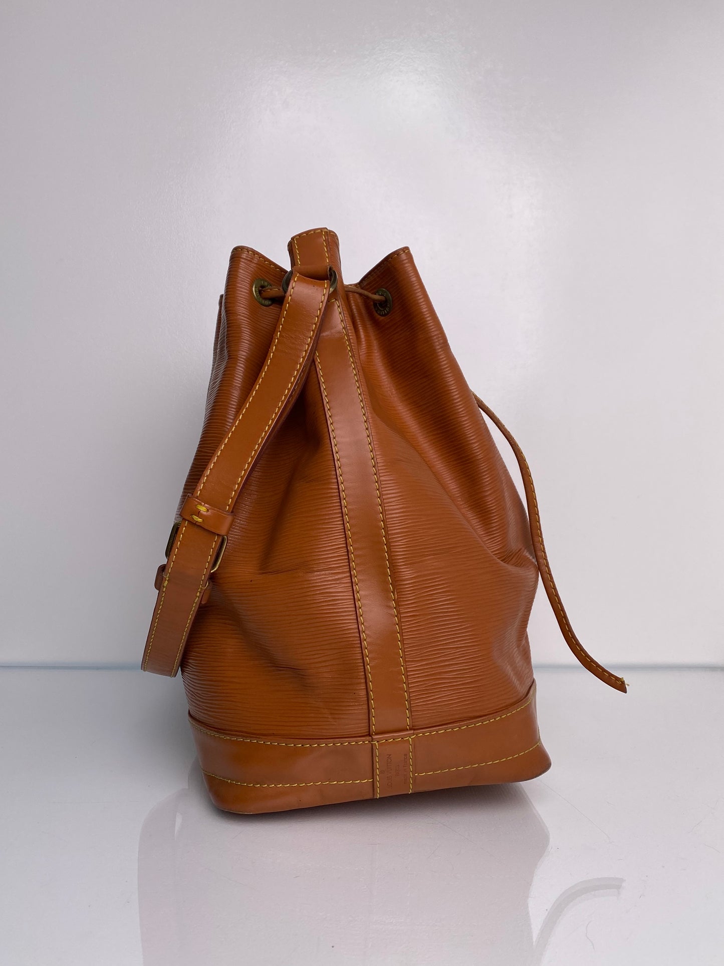 Louis Vuitton Vintage Camel Brown Epi Noe Bag