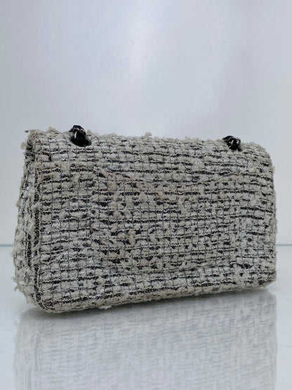 Chanel White, Black, & Navy Tweed 255 Reissue Garden Party Medium Flap Bag RHW #14