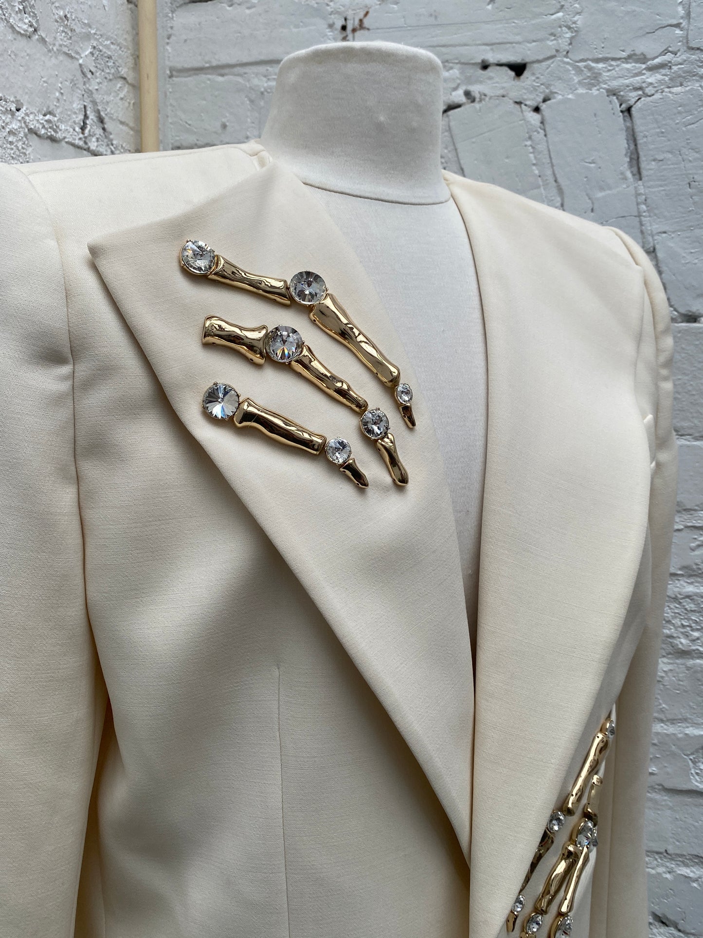 Area Cream Crystal Claw Blazer, EST L