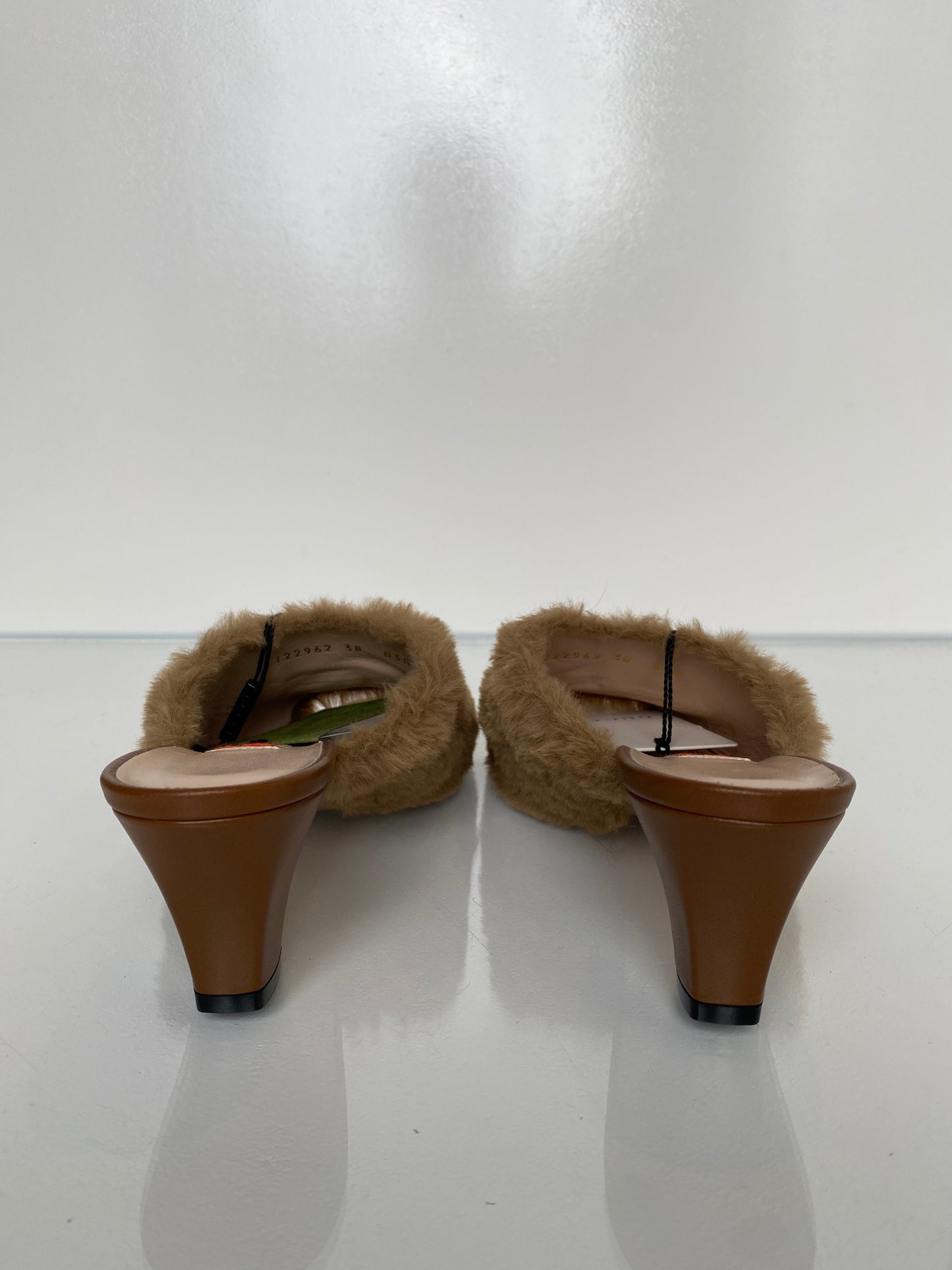 Gucci x Dans Lovert Brown Fur Heels, 38