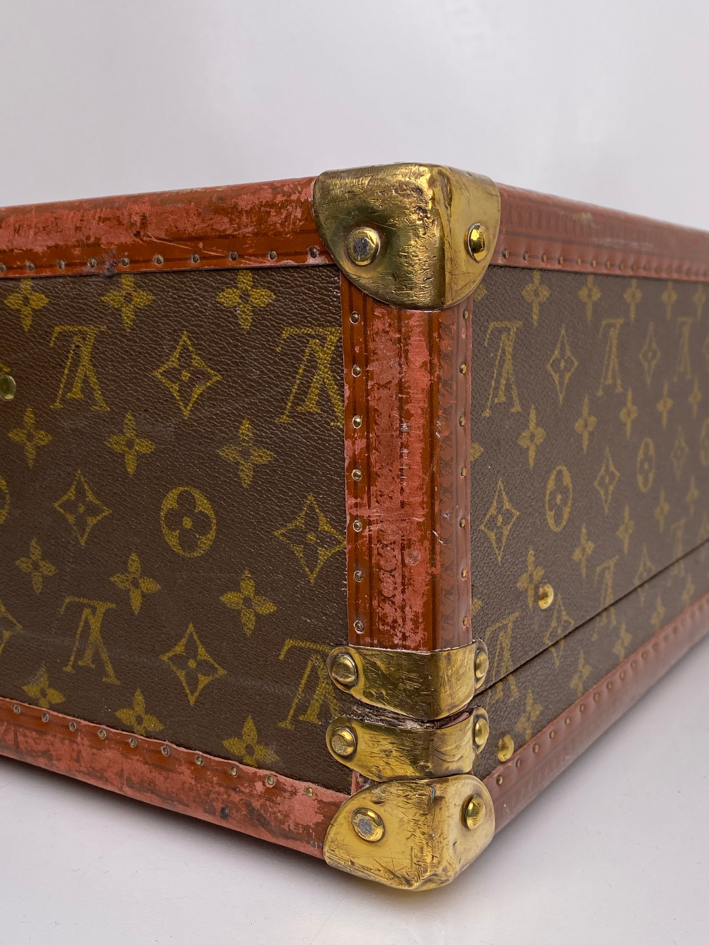 Louis Vuitton Monogram Alzer 75 Suitcase