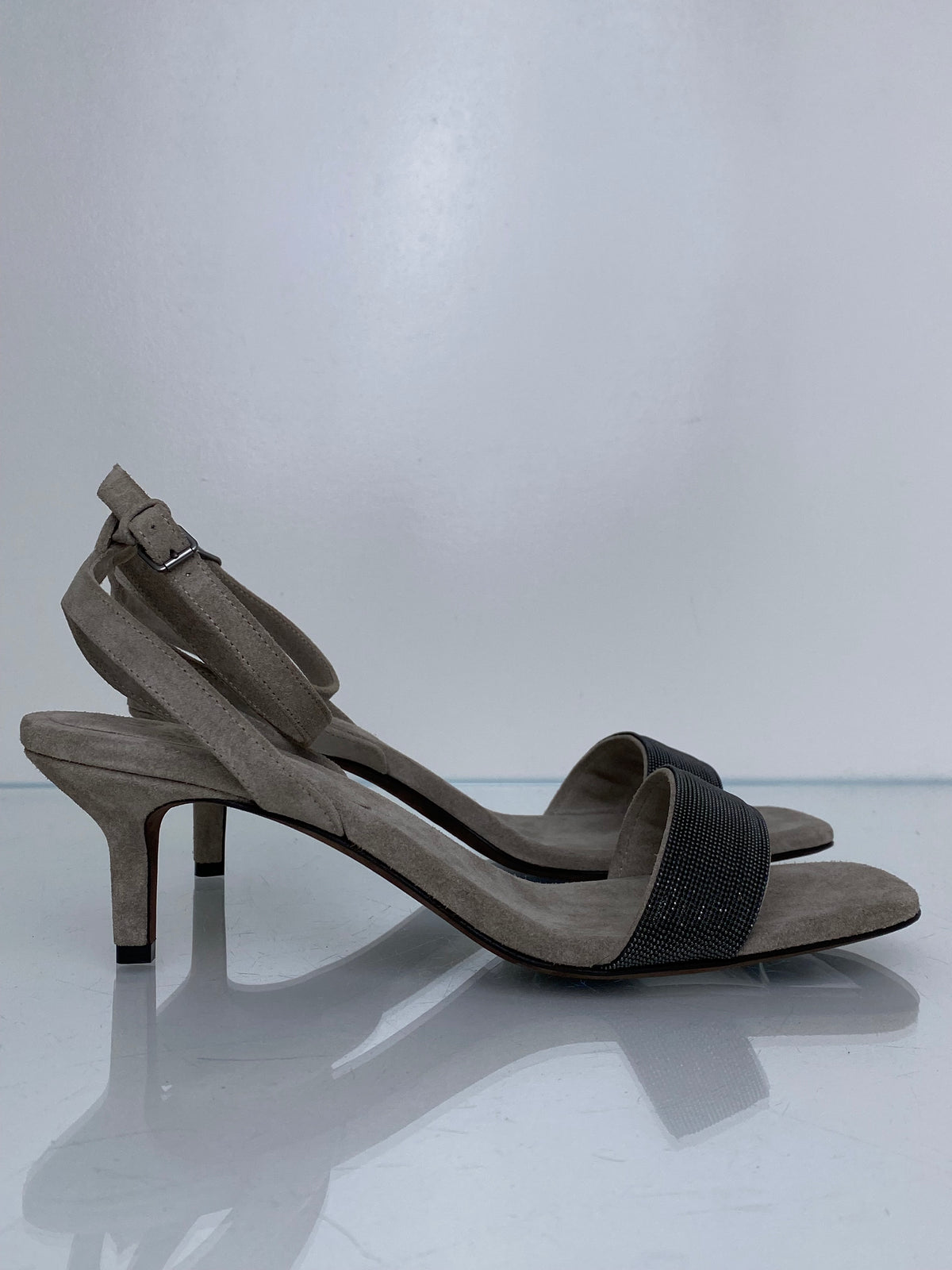 Brunello Cucinelli Grey Suede Beaded Kitten Heels, 41