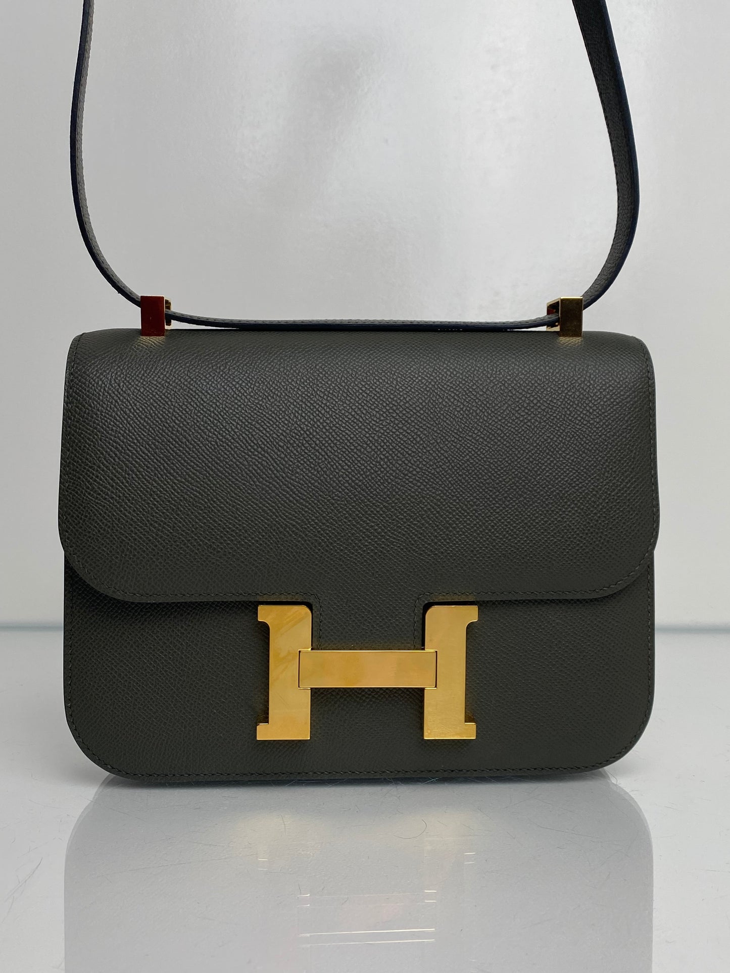 Hermes Constance 24 Vert De Gris Epsom GHW #U