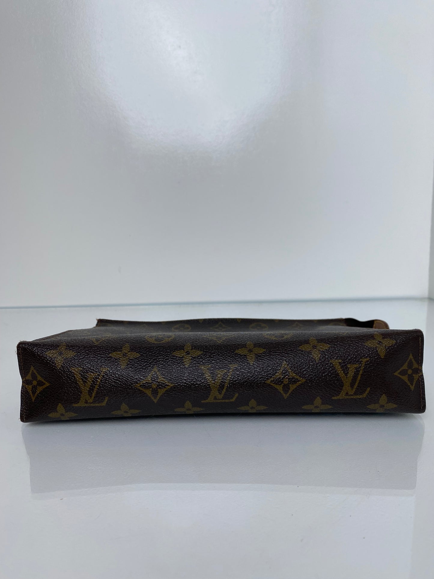 Louis Vuitton Monogram Toiletry 26