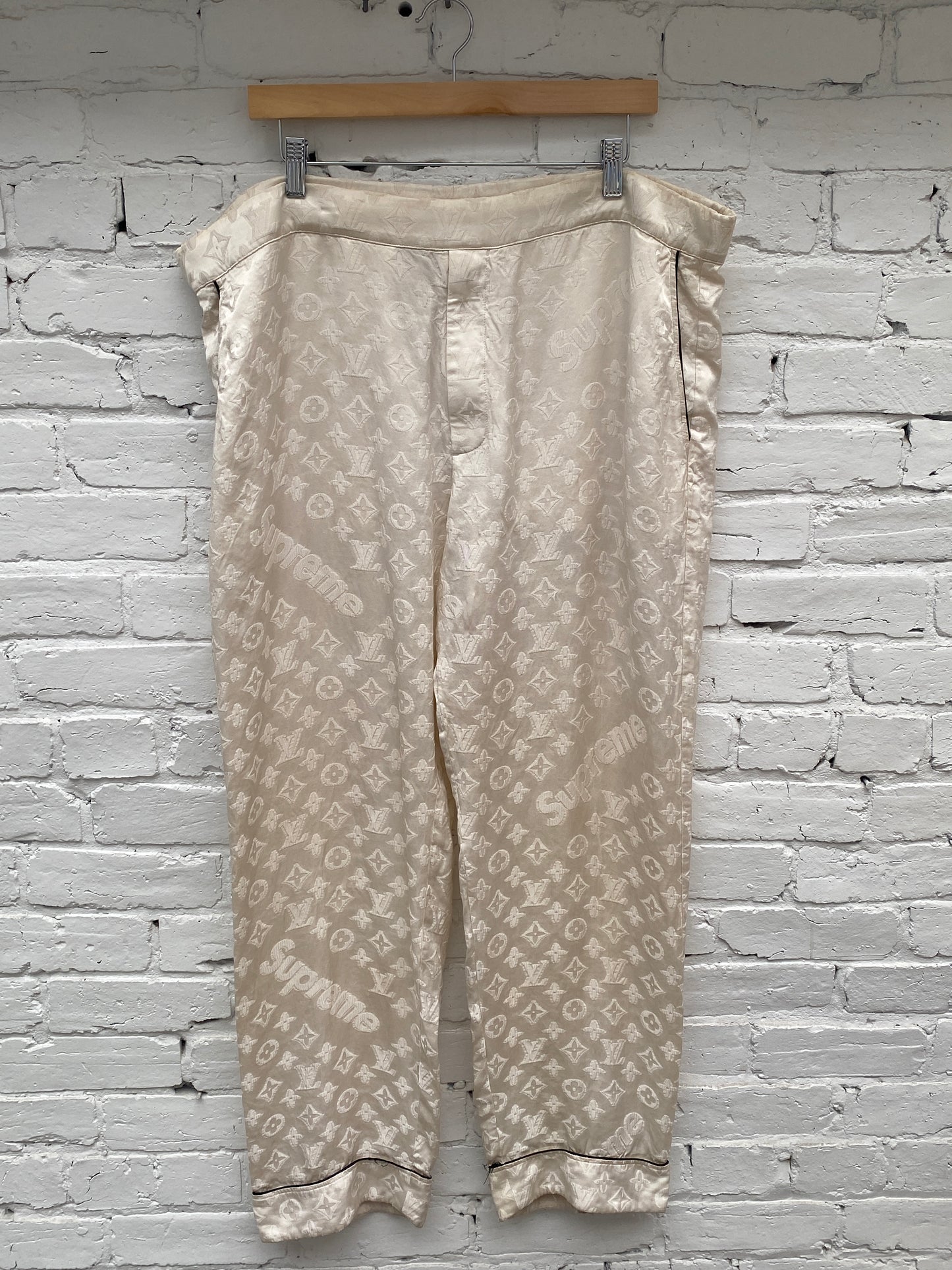 Louis Vuitton X Supreme Cream Monogram Pajamas, L / 50