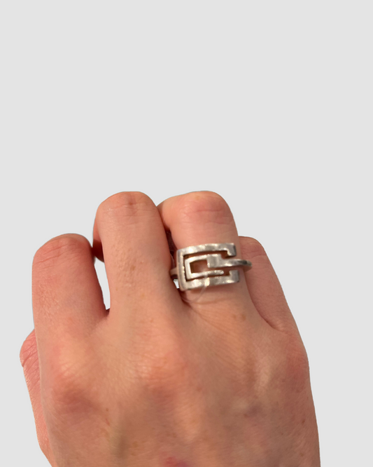 Gucci Silver G ring