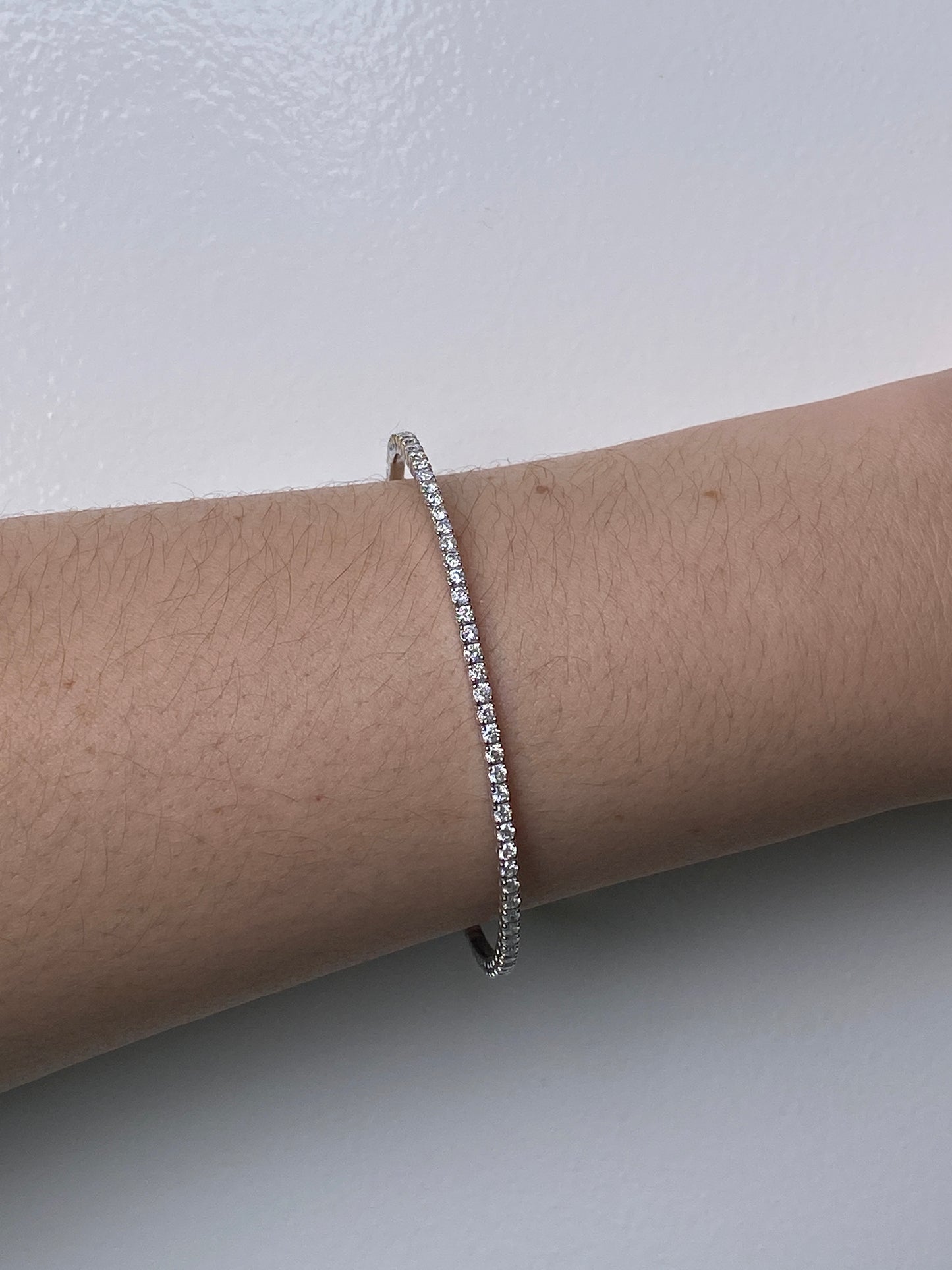 14KW 1.5ctw Dia Flex Bangle