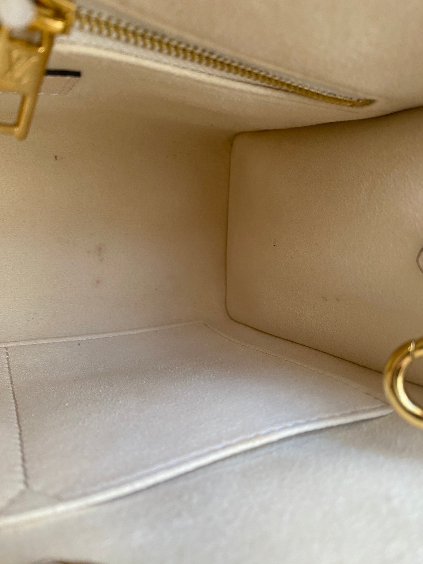 Louis Vuitton Cream On The Go PM Bag