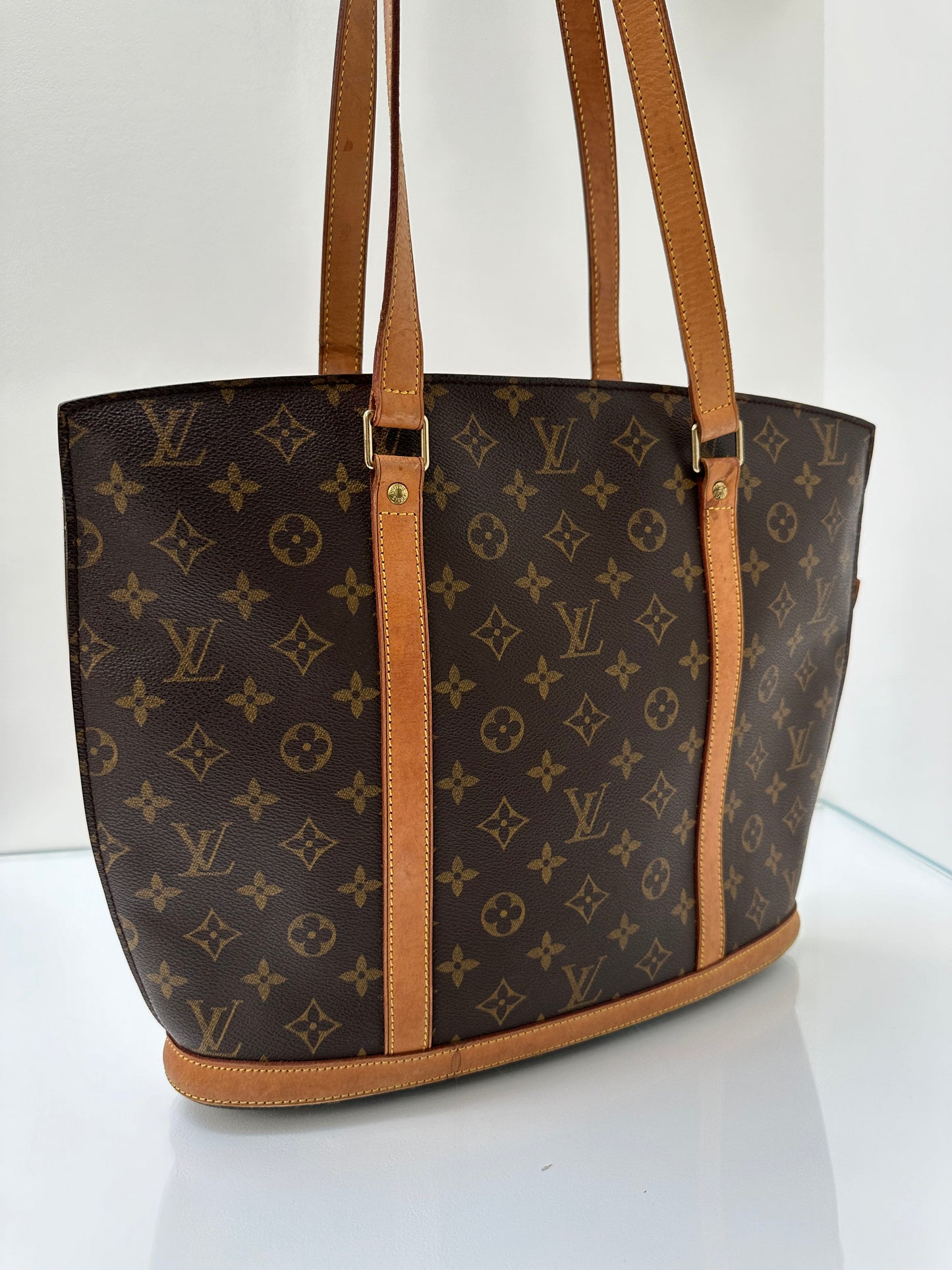 Louis Vuitton Babylone MM Tote