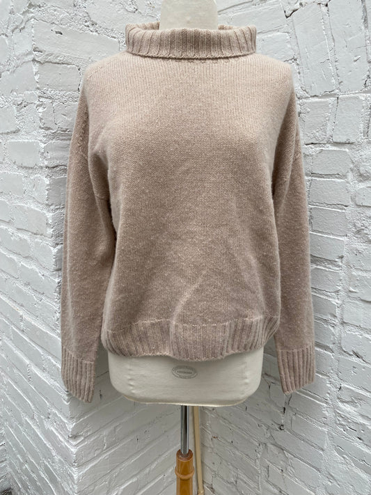 Avenu Beige Sweater, M