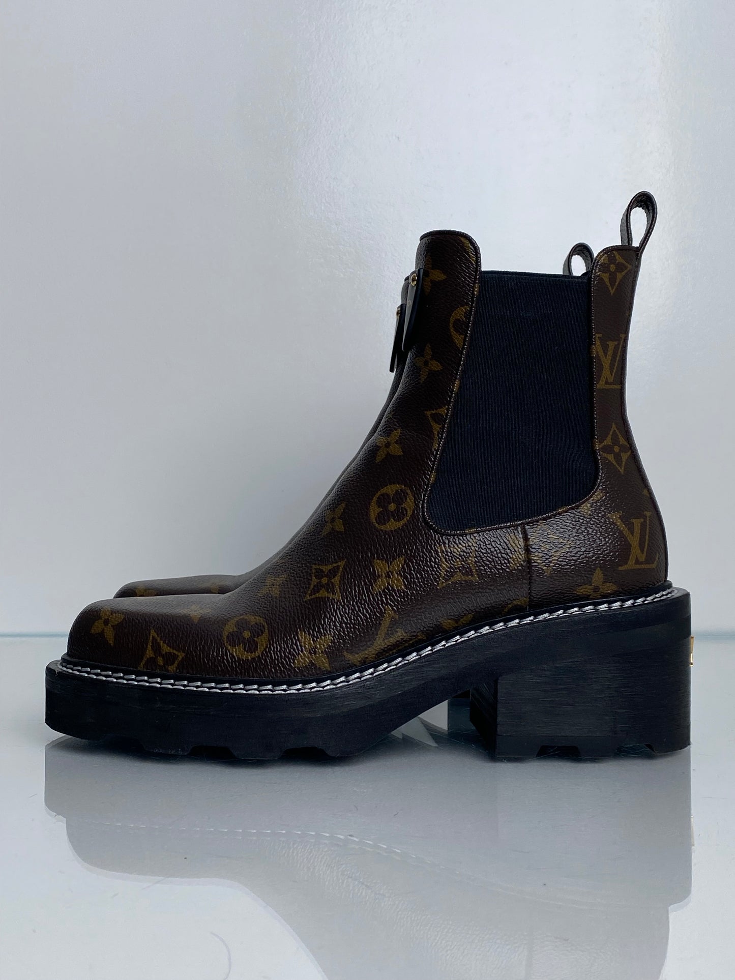 Louis Vuitton Monogram & Black Beaubourg Chelsea Ankle Boots, 39