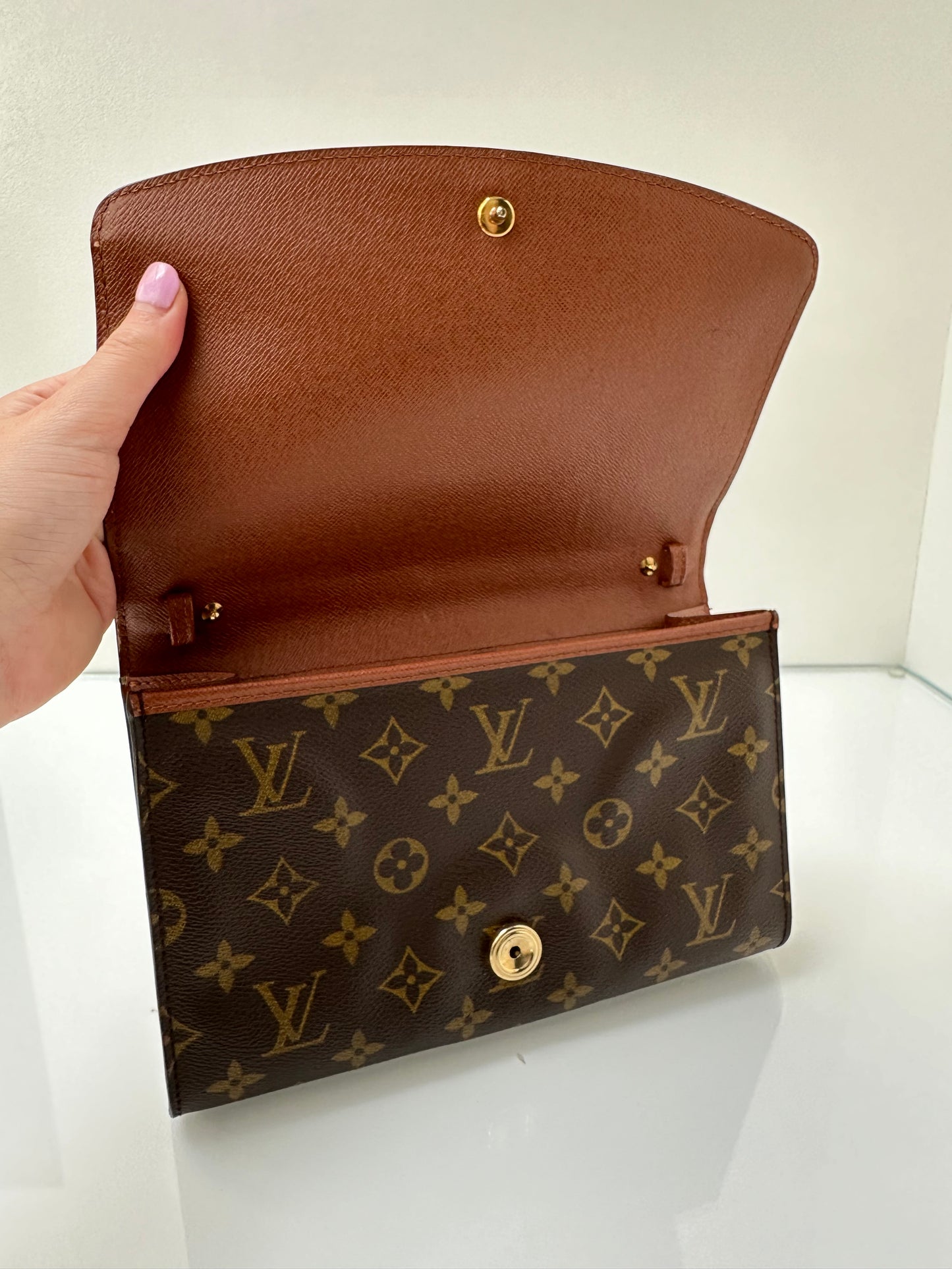 Louis Vuitton Monogram Bordeaux Clutch