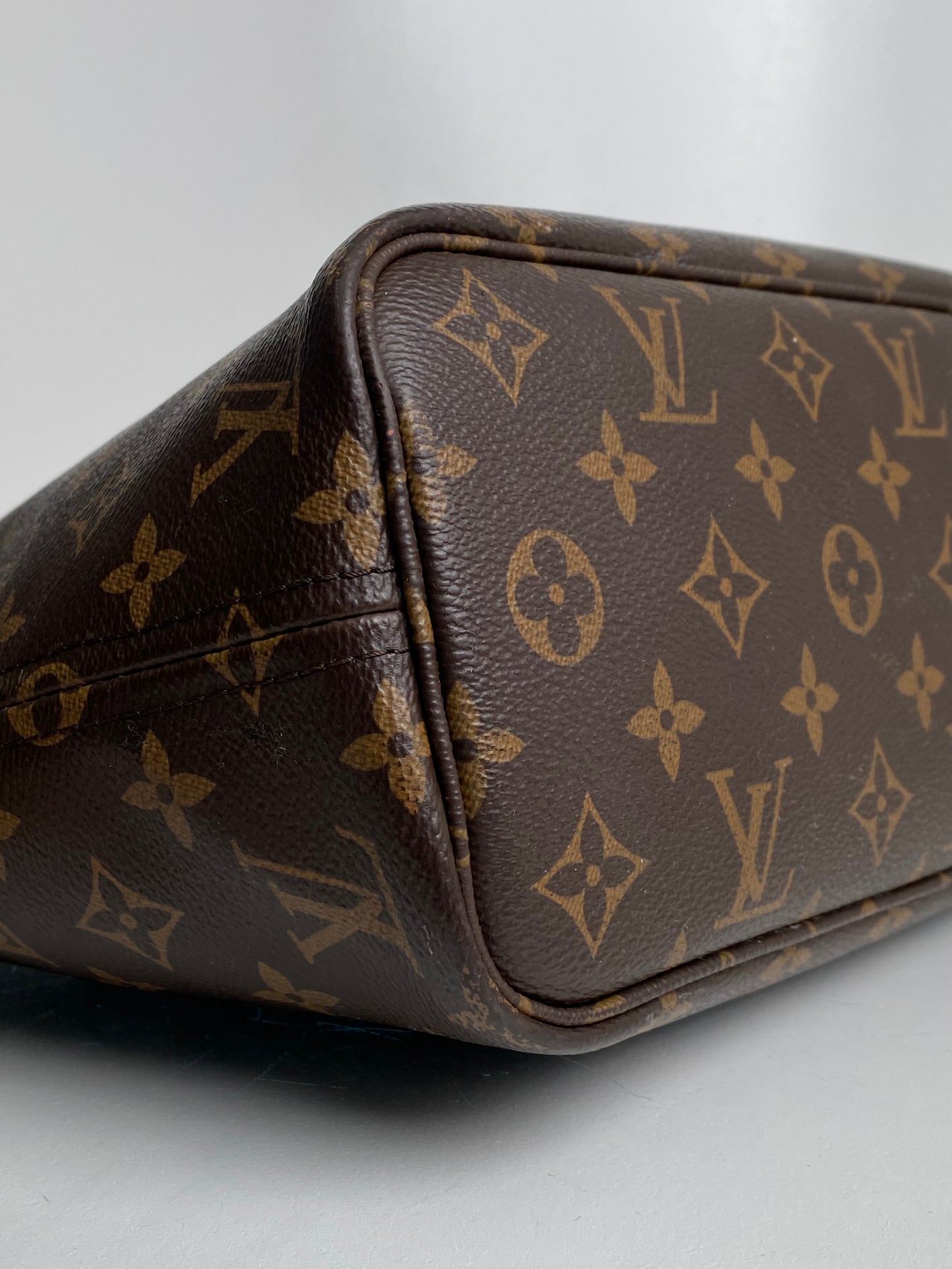 Louis Vuitton Monogram Neverfull PM Bag GHW