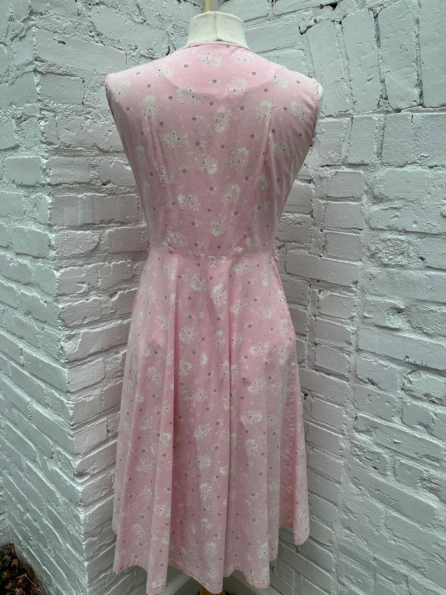 Brentwood 1950’s Pink Cotton Star & Floral Printed Dress, S/M