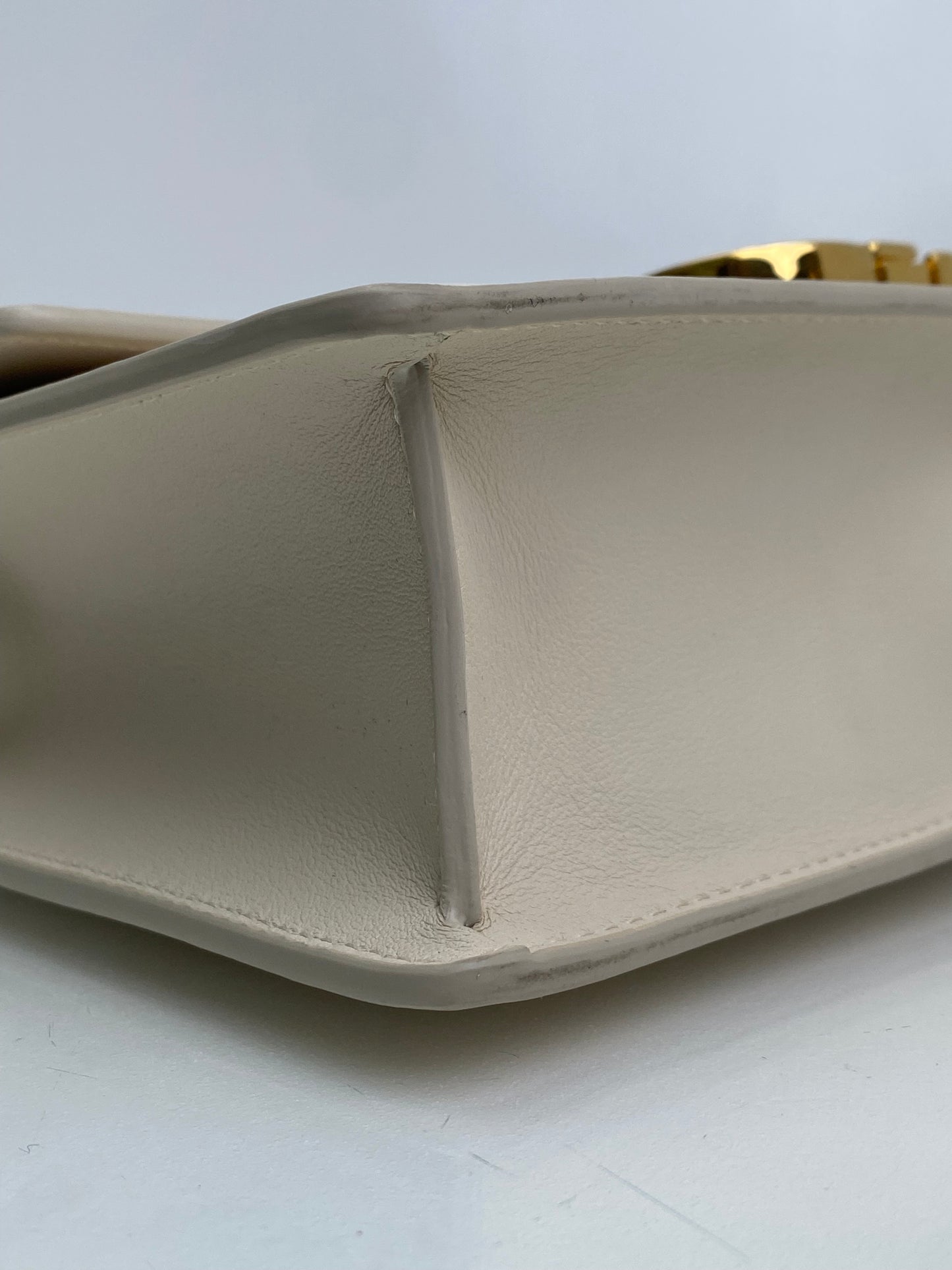 Christian Dior 30 Montaigne Latte Crossbody / Shoulder Bag GHW