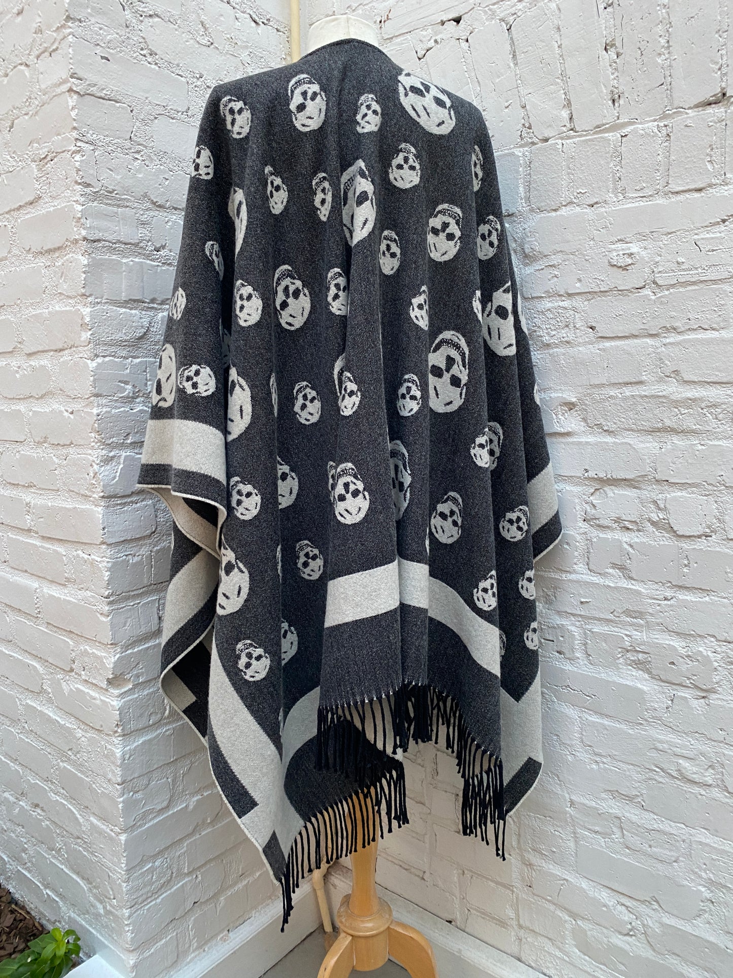 Alexander McQueen Skull Shawl