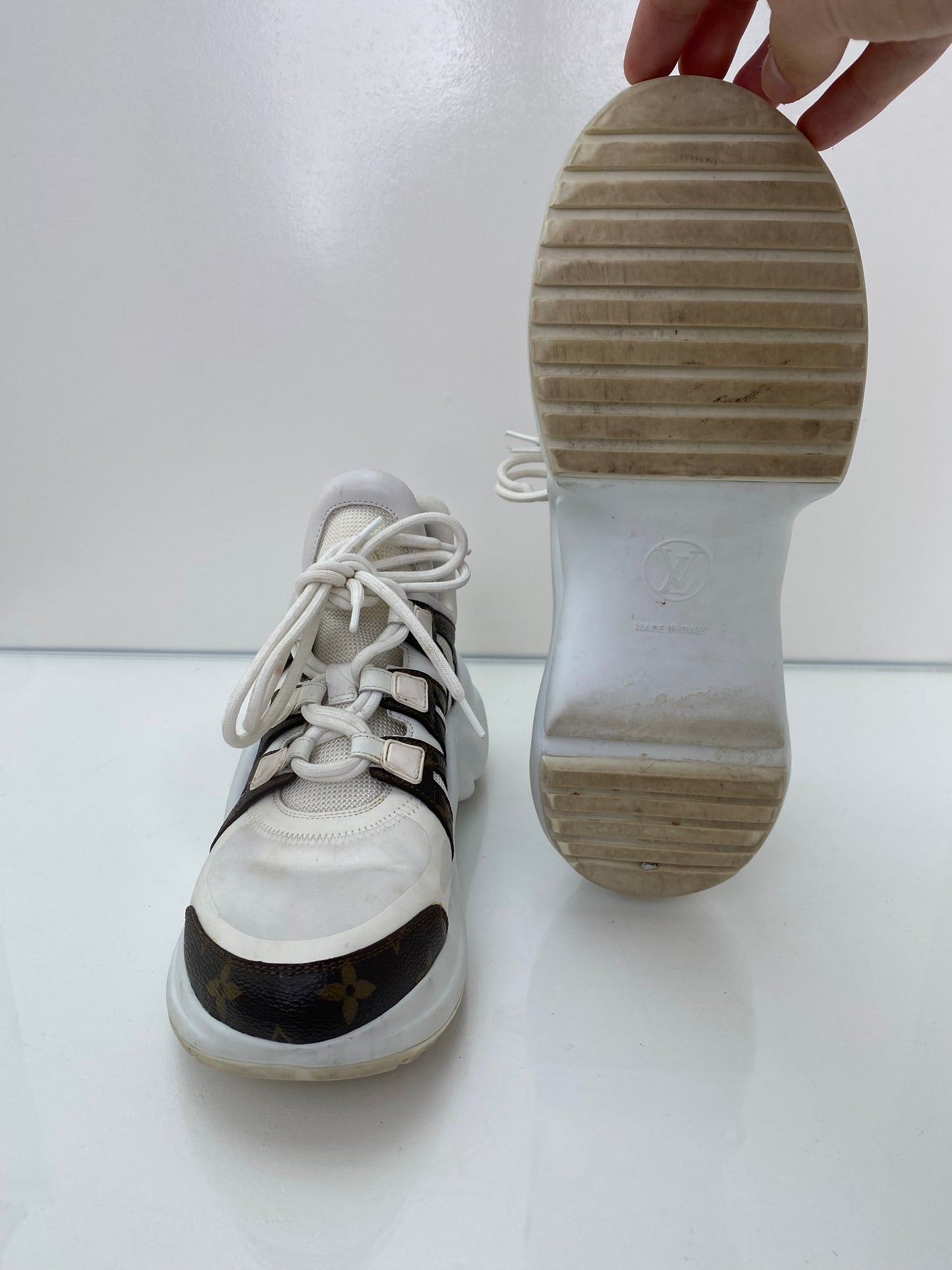 Louis Vuitton White & Monogram Archlight Sneakers, 39.5