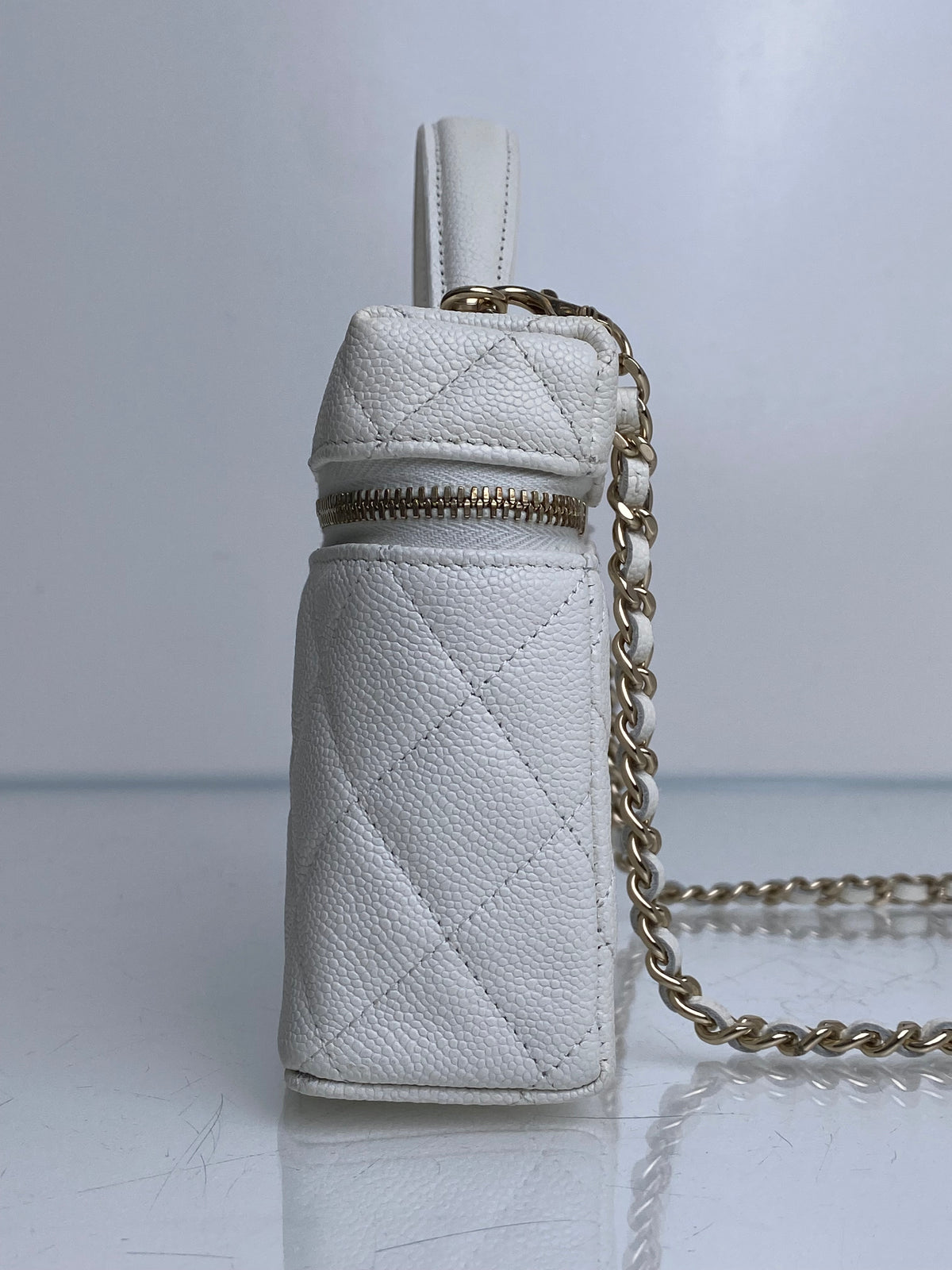 Chanel White Quilted Caviar Slim Vanity Case Crossbody Bag GHW