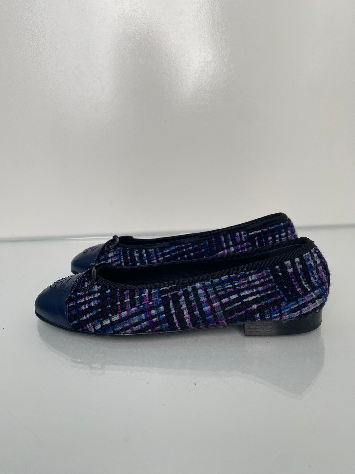 Chanel Interlocking CC Navy & Purple Tweed Ballet Flats, 37.5