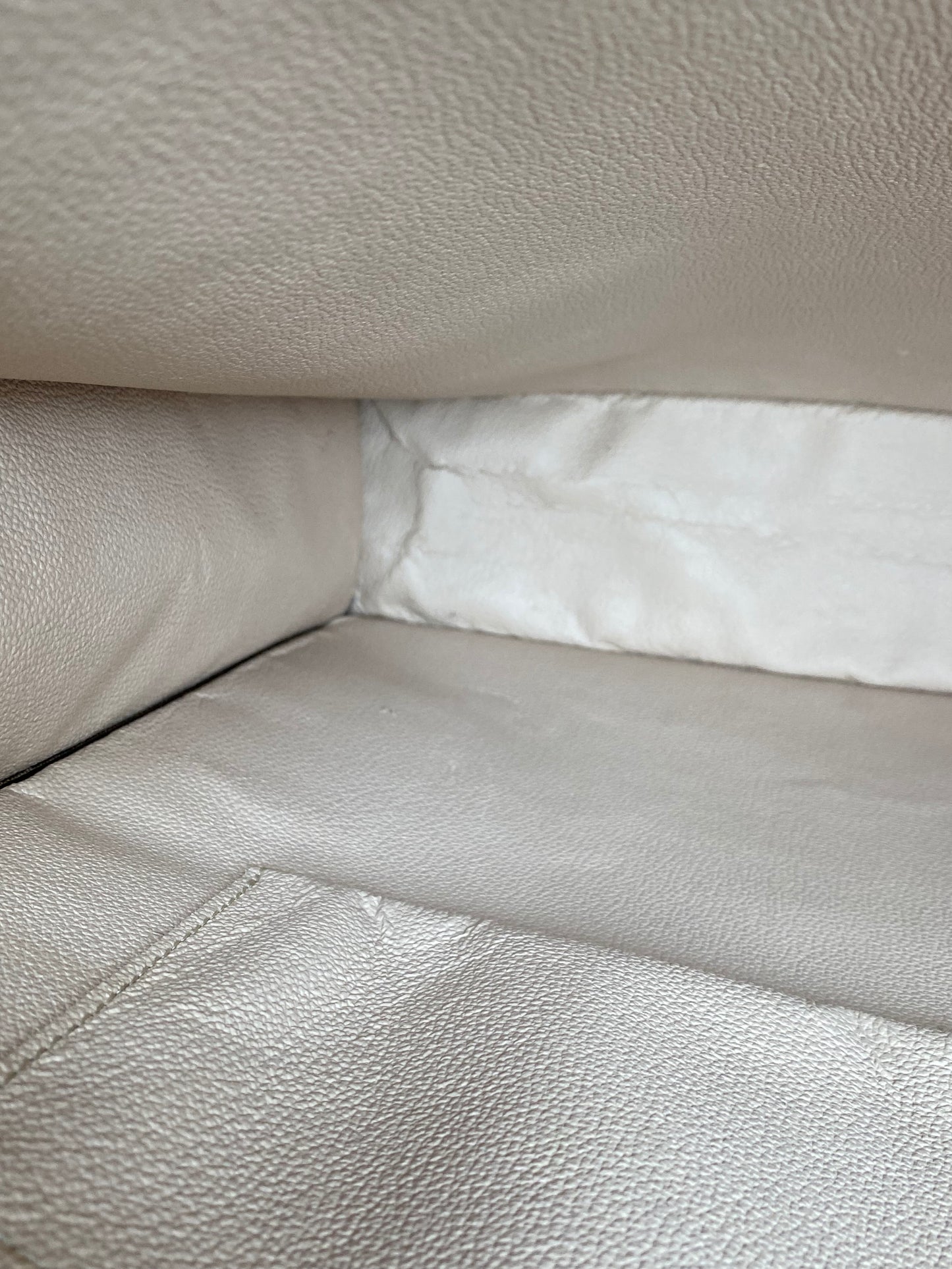 Louis Vuitton Monogram Le Sac Plat Bag GHW